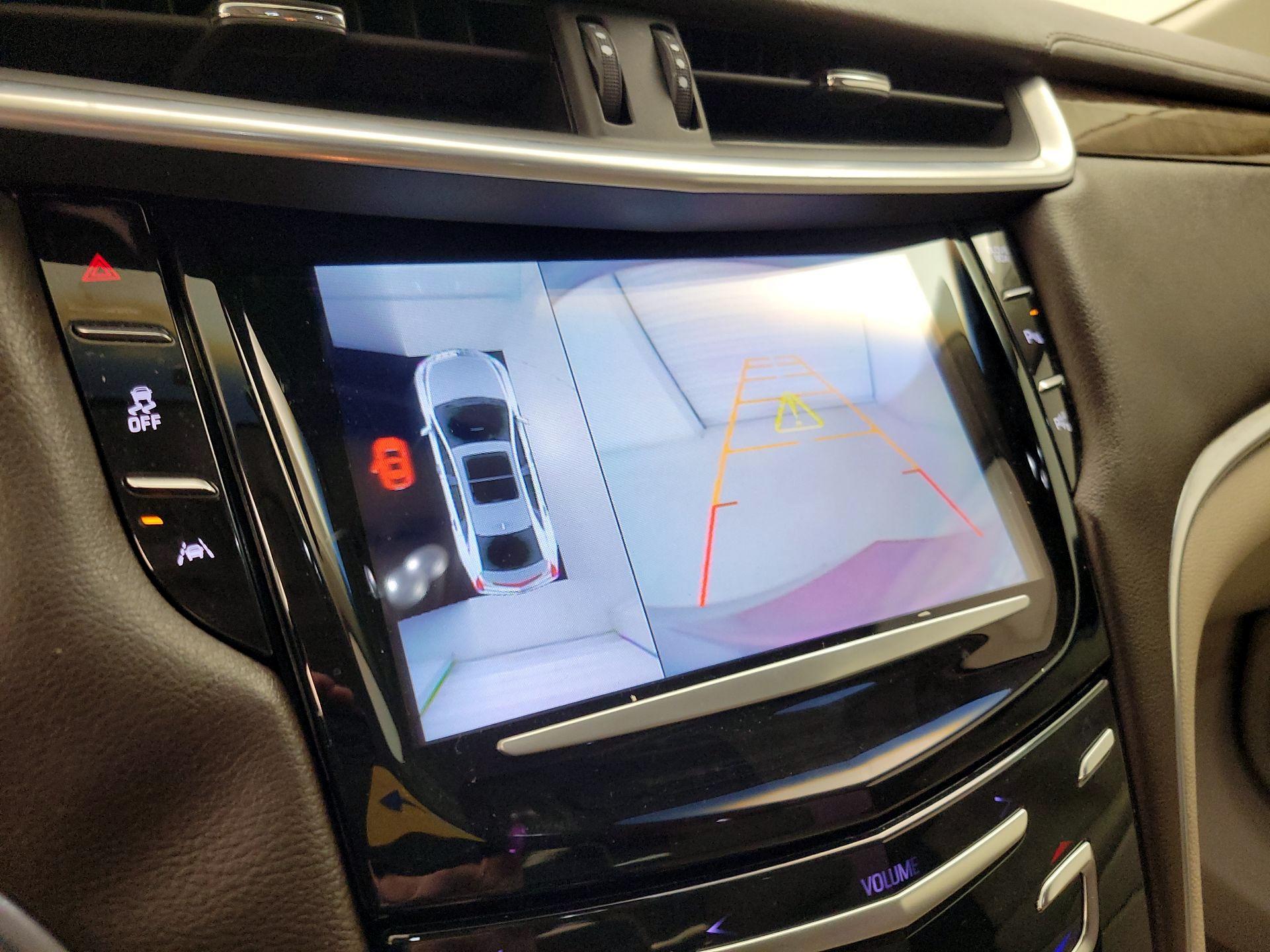 Thumbnail: 2016 Cadillac XTS - 15