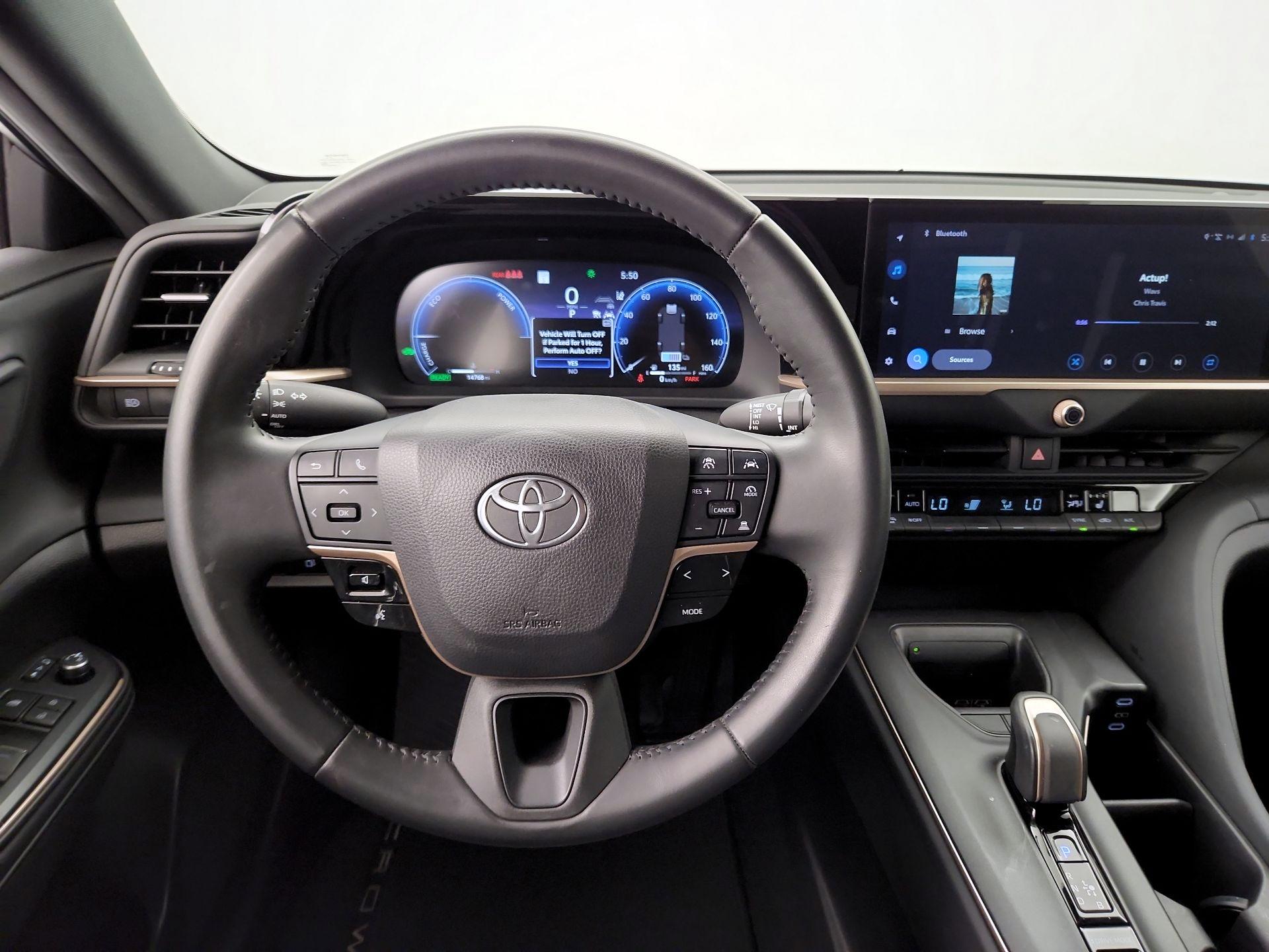 Thumbnail: 2023 Toyota Crown - 10