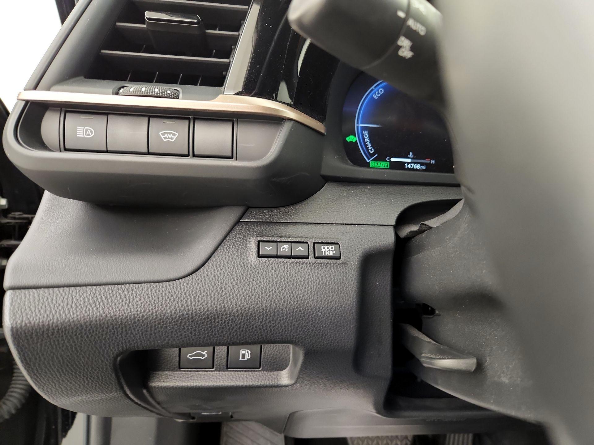 Thumbnail: 2023 Toyota Crown - 13