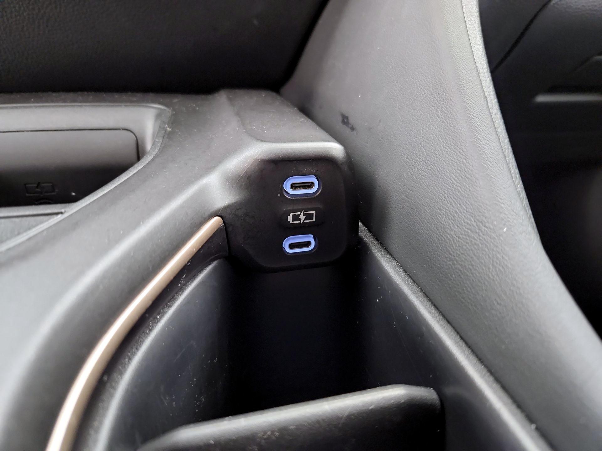 Thumbnail: 2023 Toyota Crown - 18