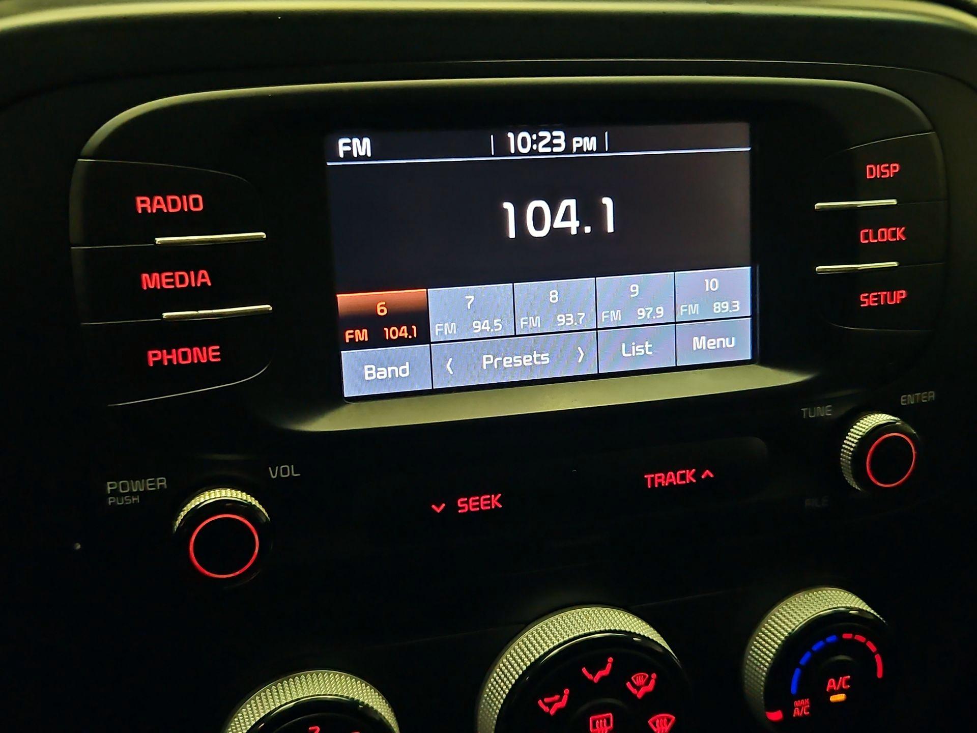 Thumbnail: 2019 Kia Soul - 15