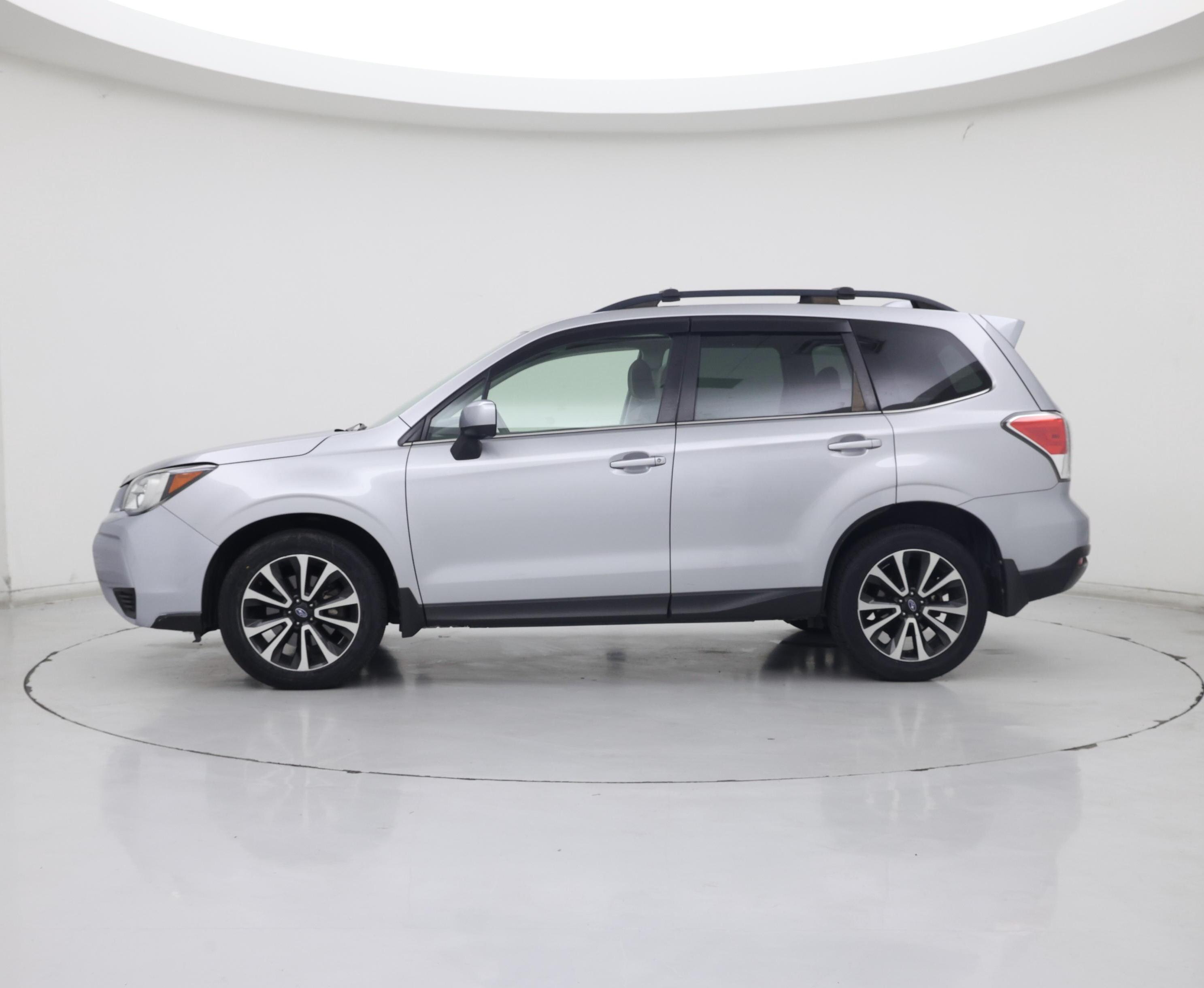 Thumbnail: 2018 Subaru Forester - 3