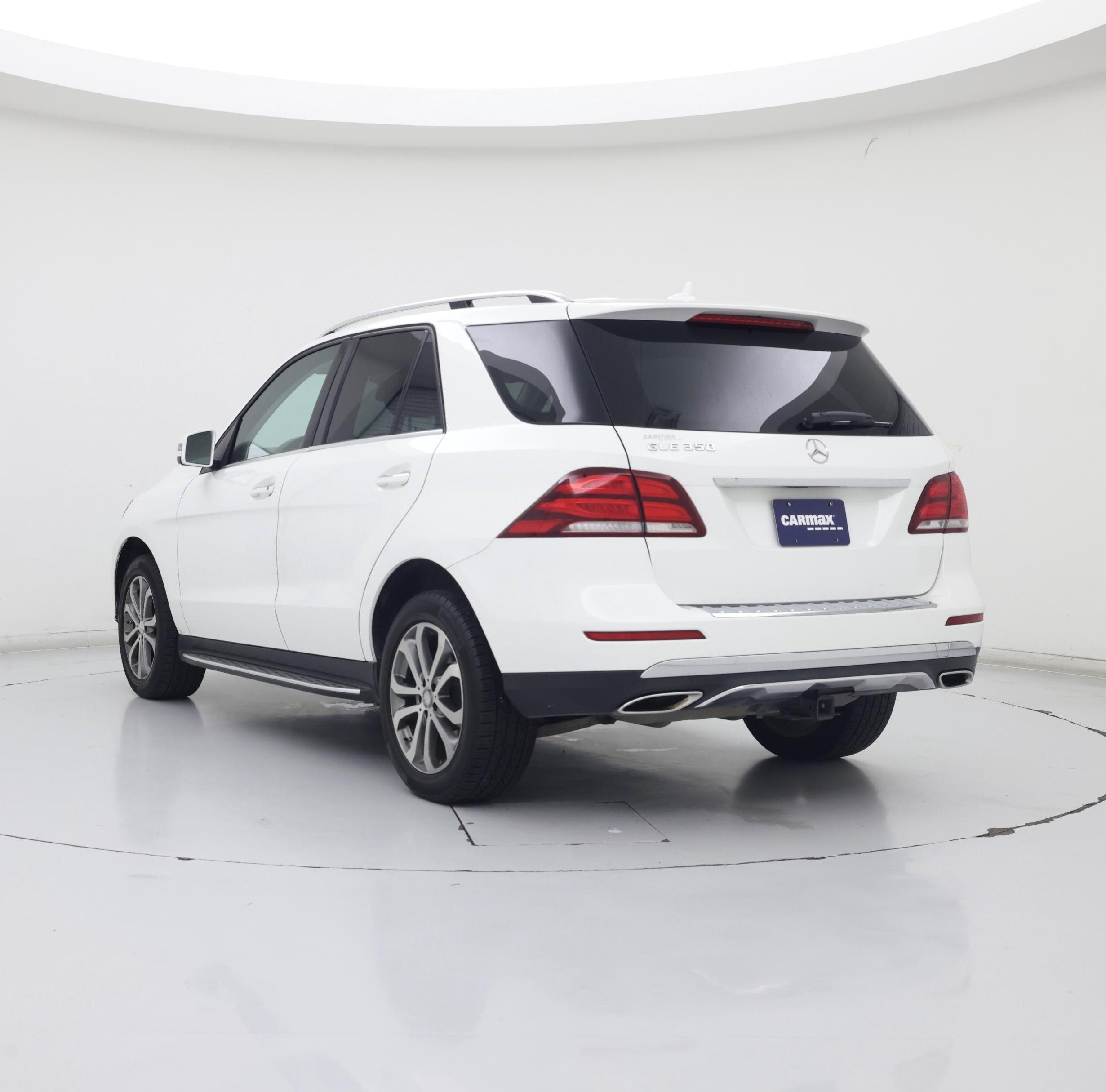 Thumbnail: 2016 Mercedes-Benz GLE - 2