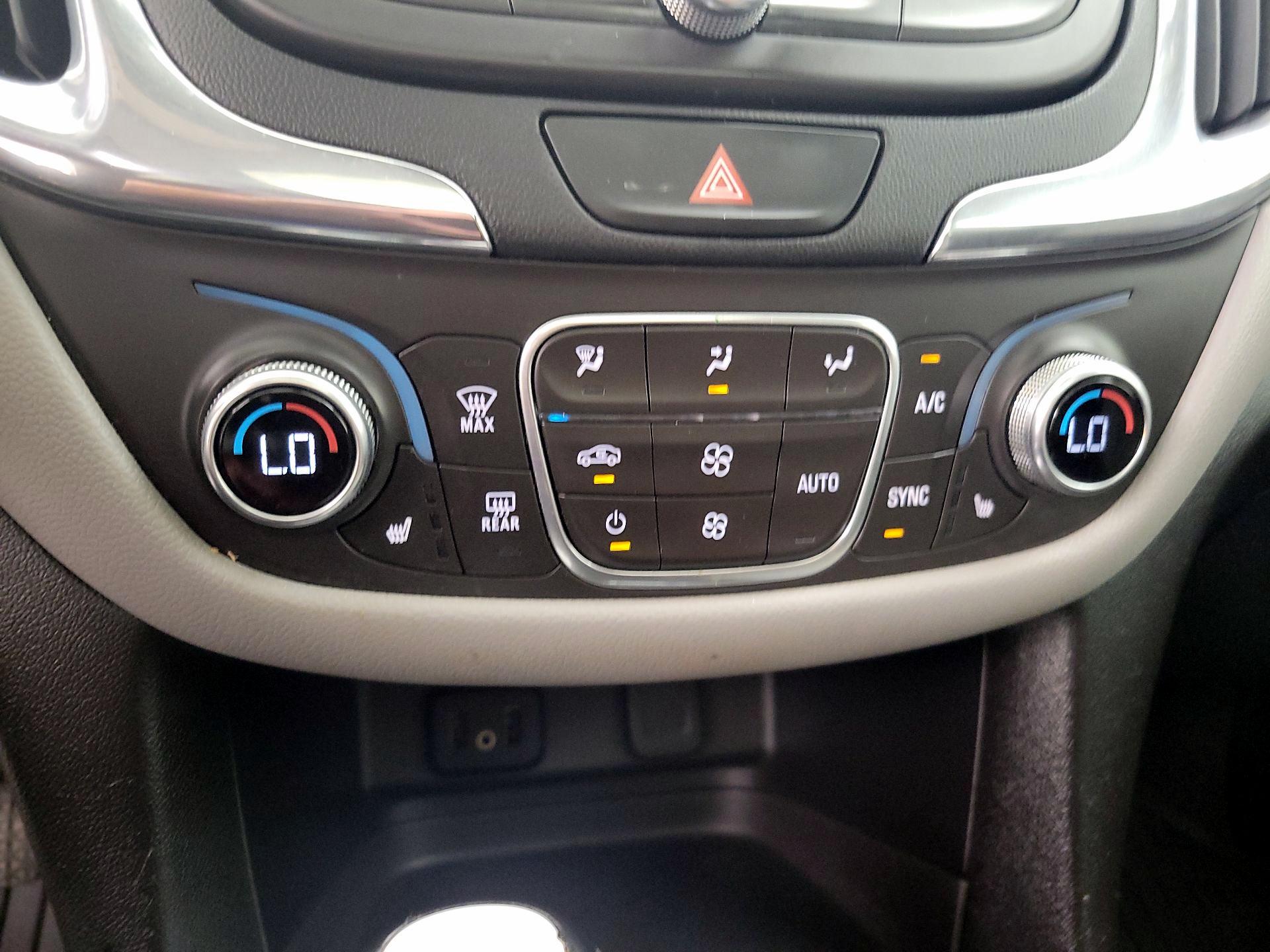 Thumbnail: 2018 Chevrolet Equinox - 16
