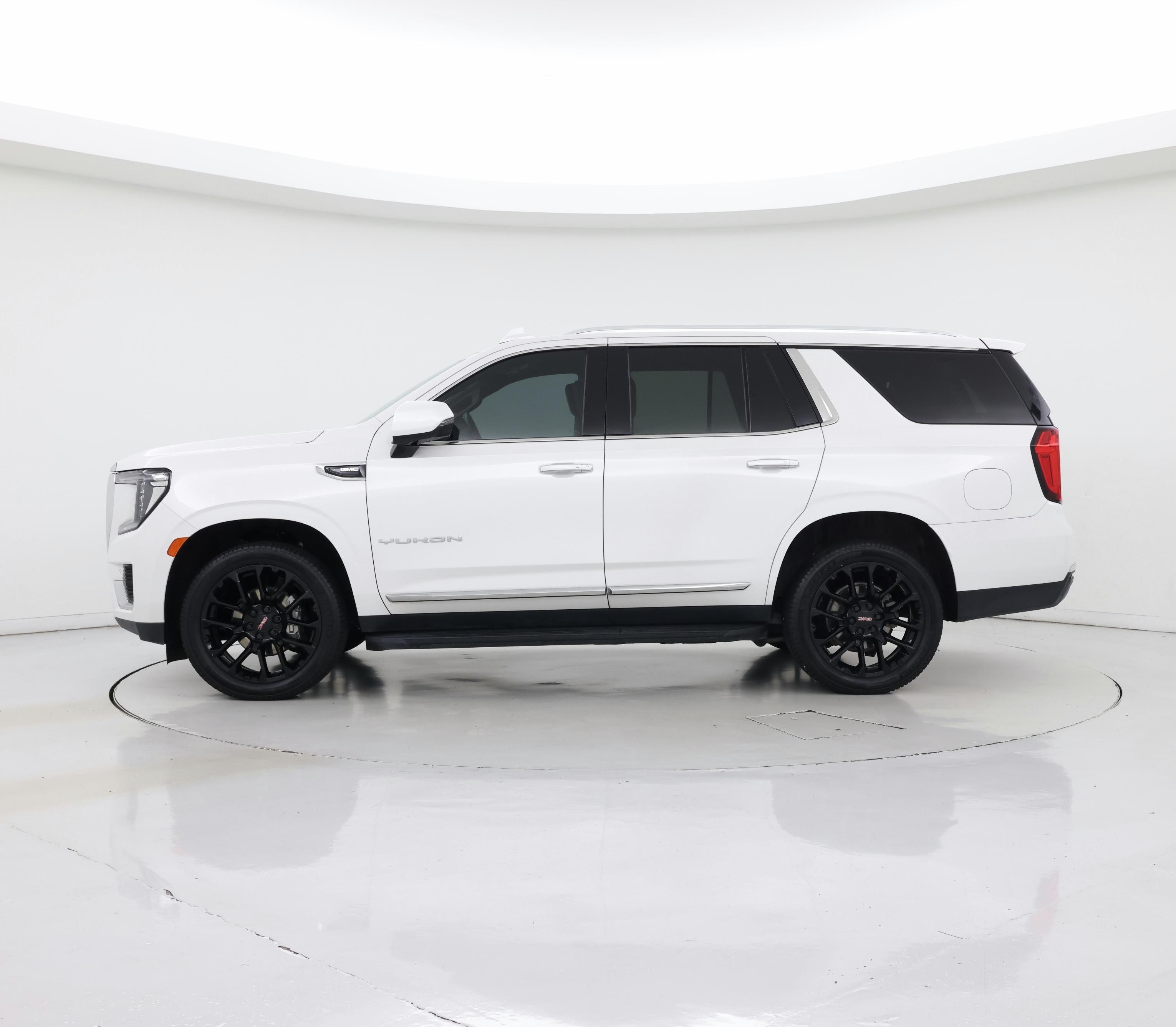 Thumbnail: 2022 GMC Yukon - 3