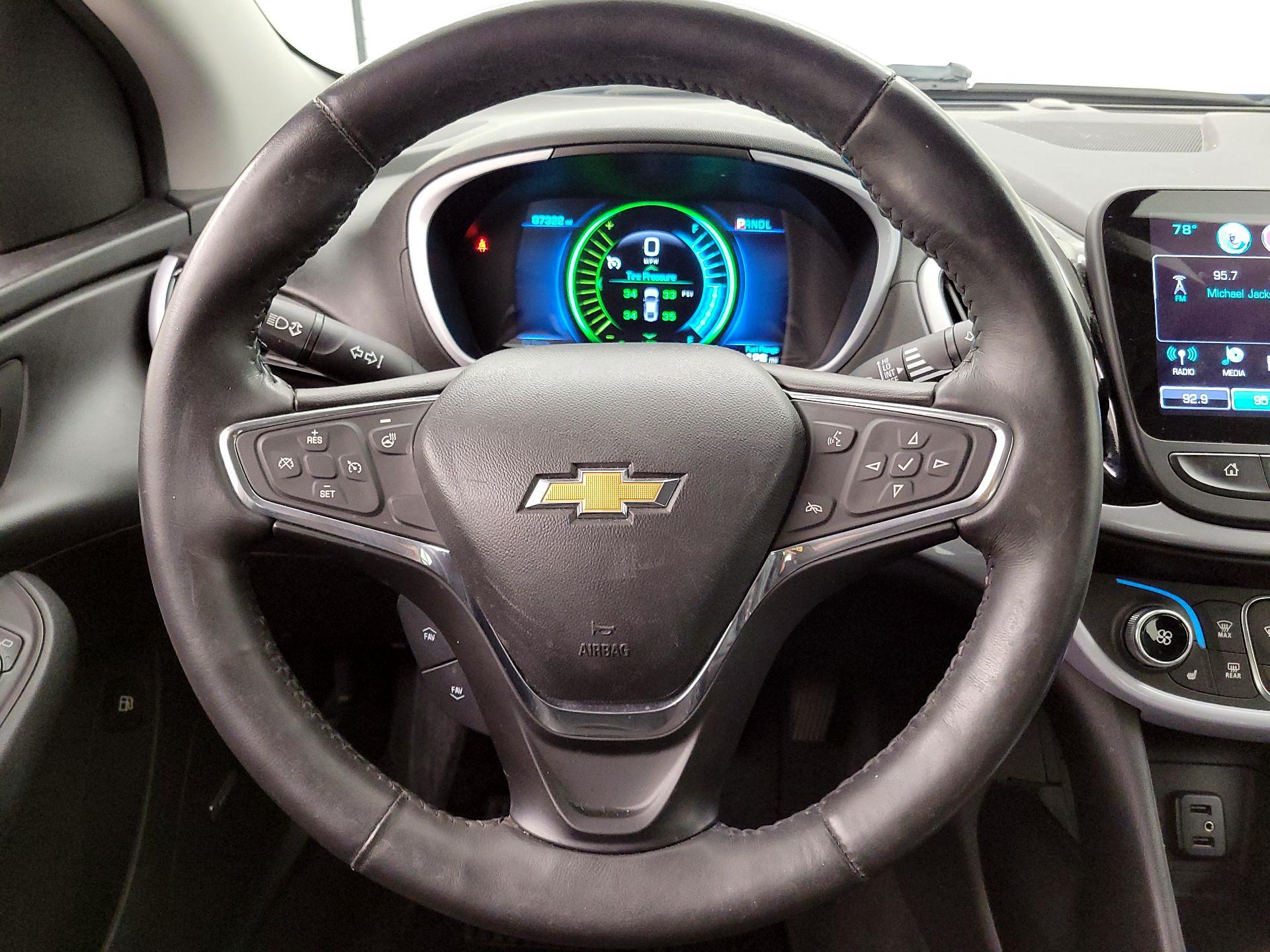 Thumbnail: 2017 Chevrolet Volt - 10