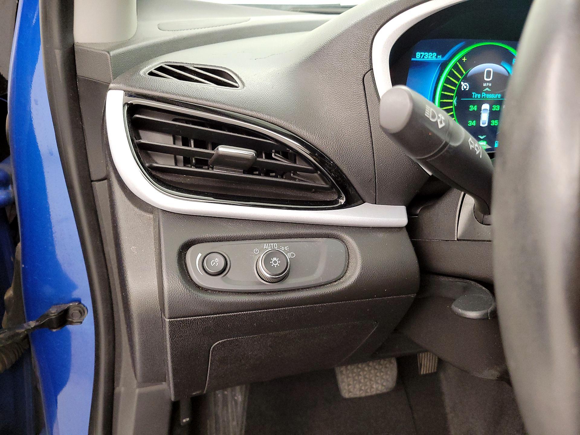 Thumbnail: 2017 Chevrolet Volt - 13
