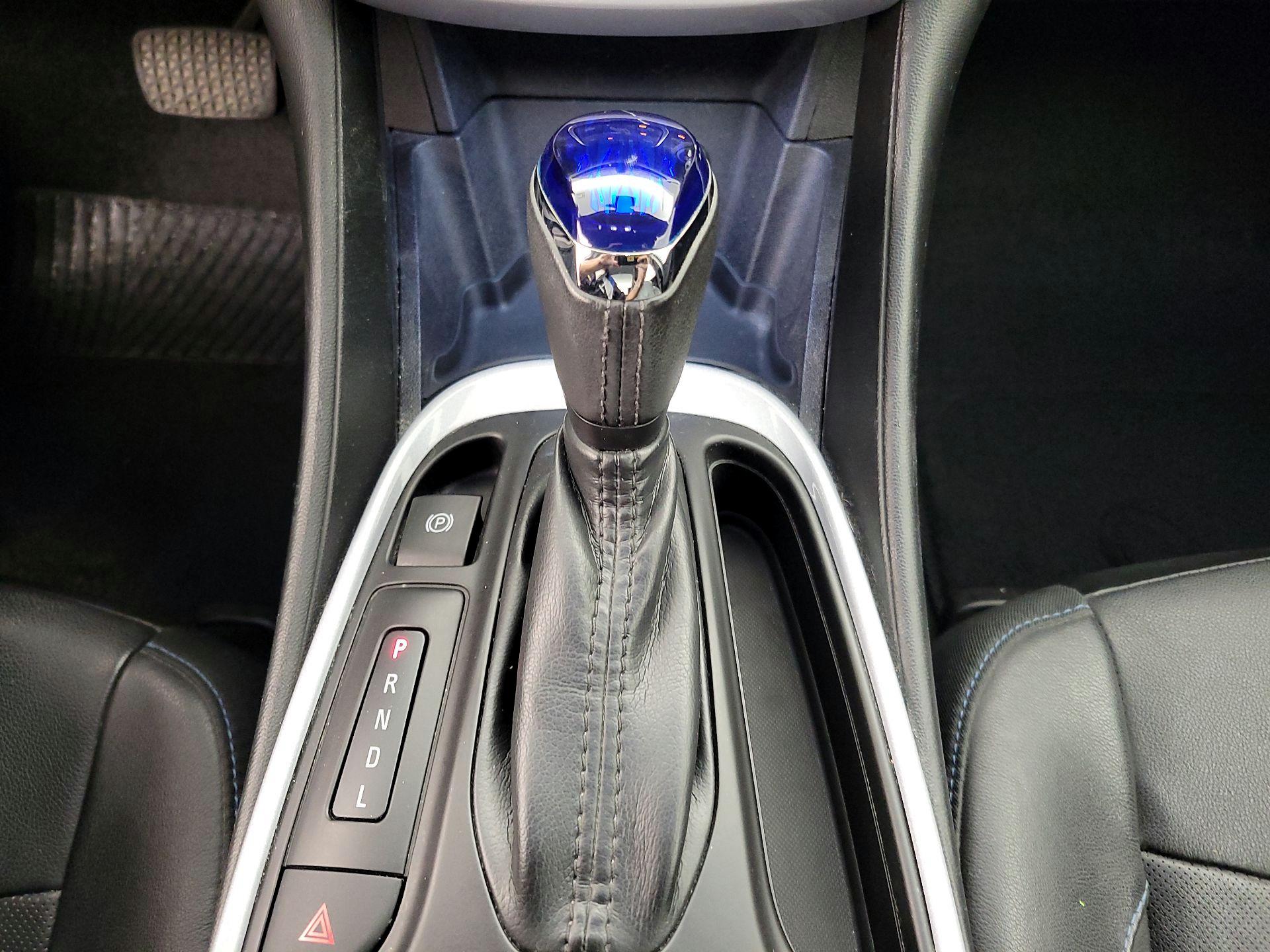 Thumbnail: 2017 Chevrolet Volt - 17
