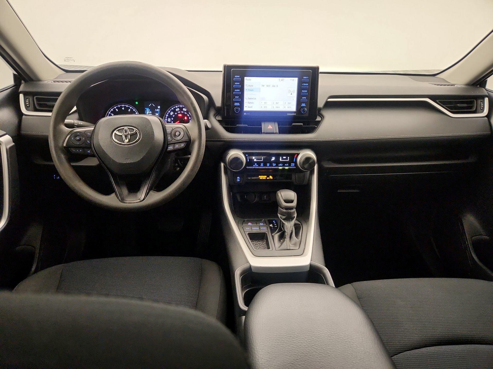 Thumbnail: 2021 Toyota RAV4 - 9