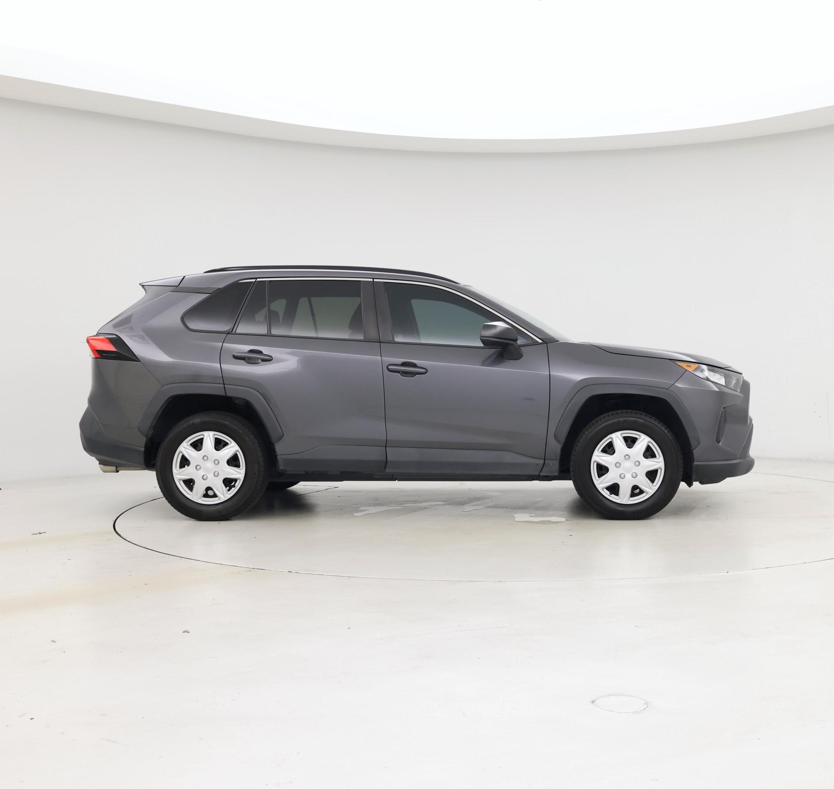 Thumbnail: 2021 Toyota RAV4 - 7