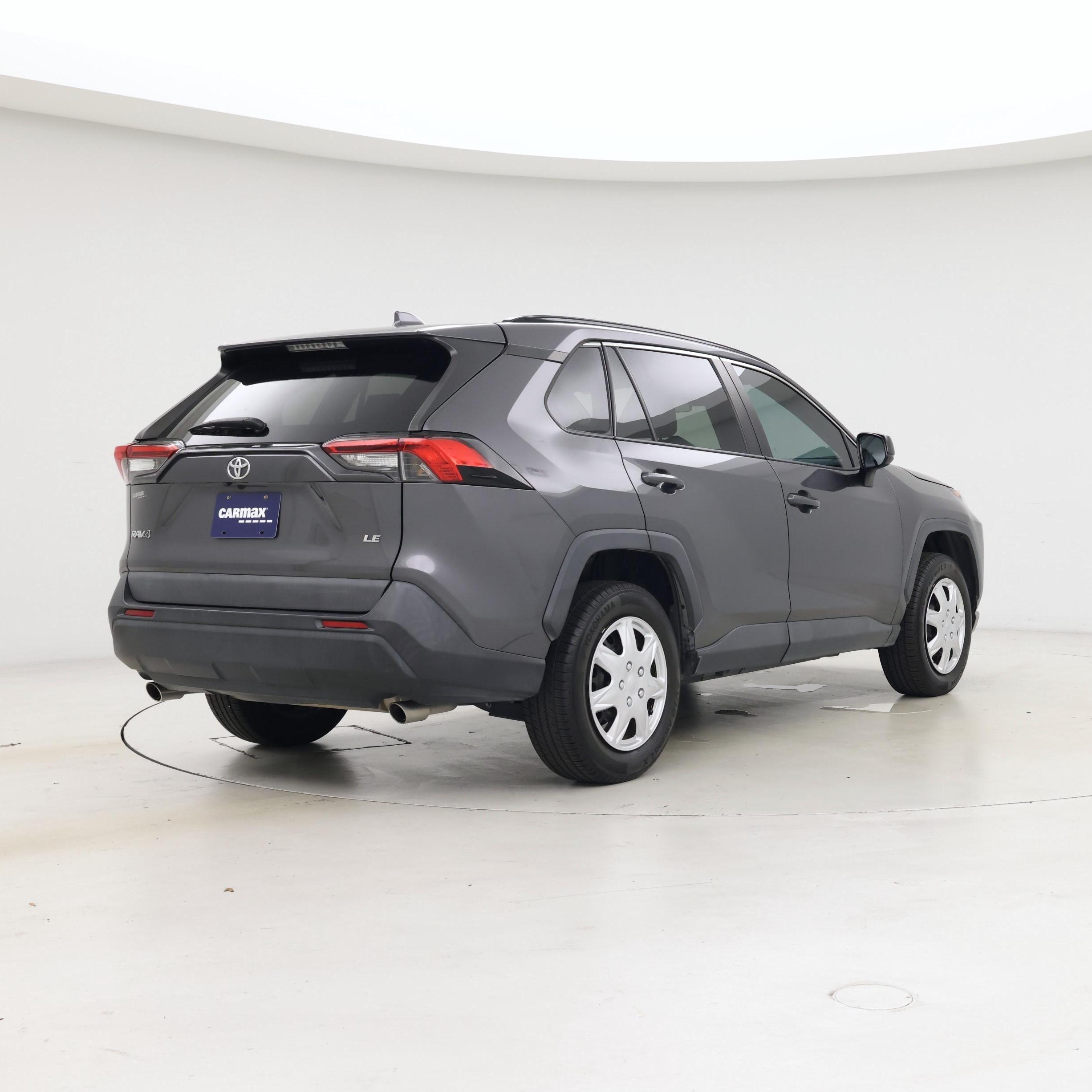 Thumbnail: 2021 Toyota RAV4 - 8