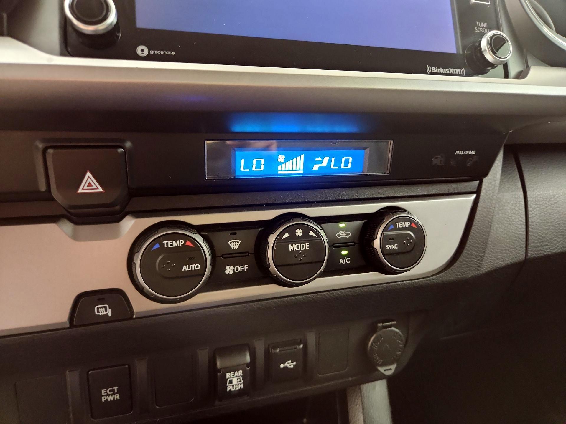 Thumbnail: 2021 Toyota Tacoma - 16