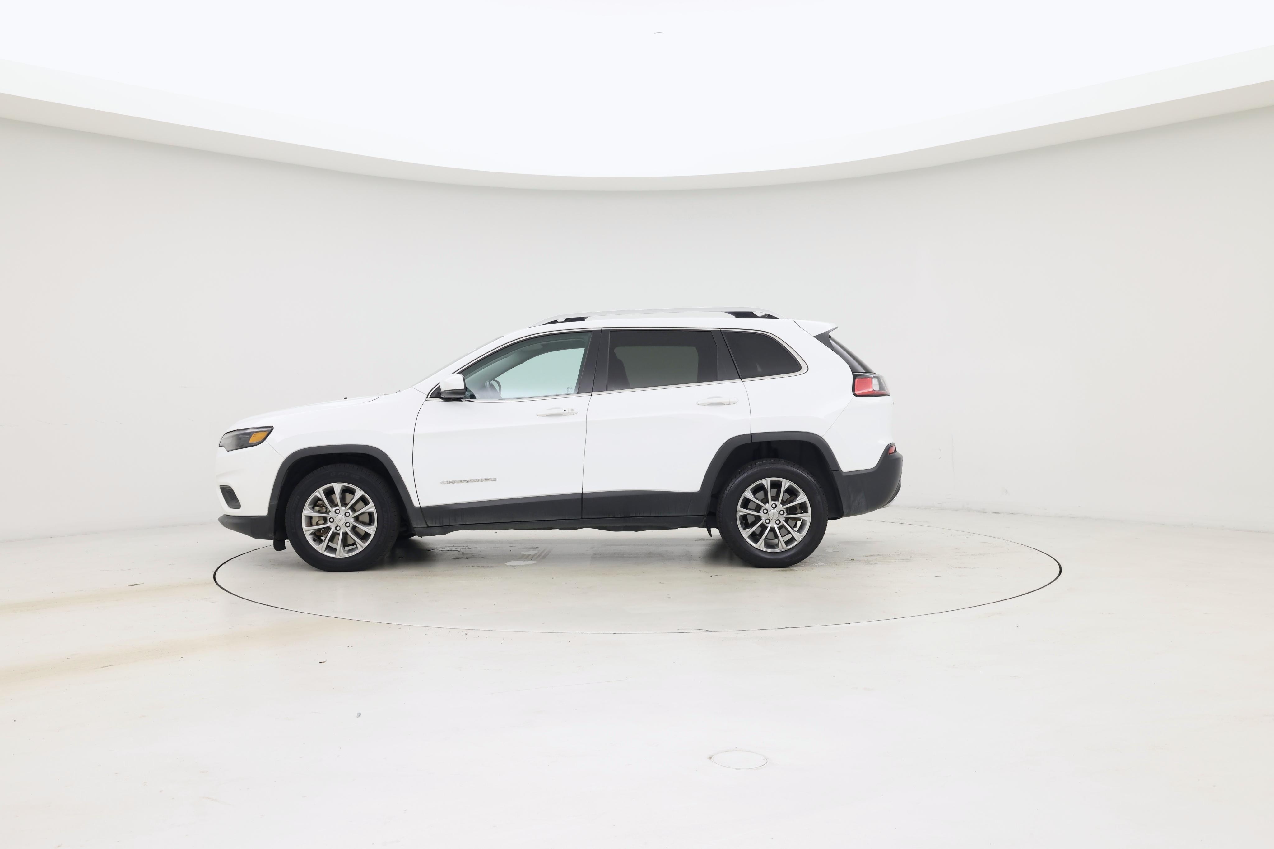 Thumbnail: 2019 Jeep Cherokee - 3