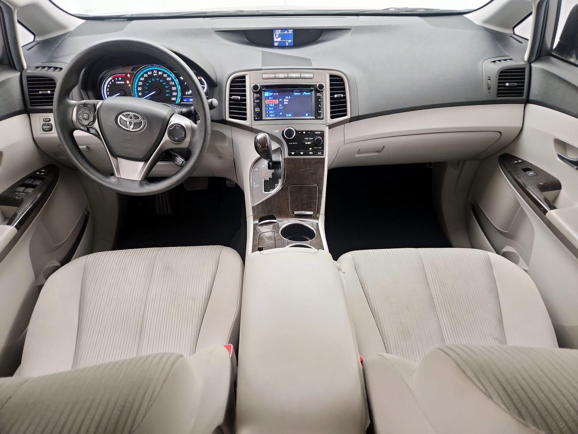 Thumbnail: 2014 Toyota Venza - 9