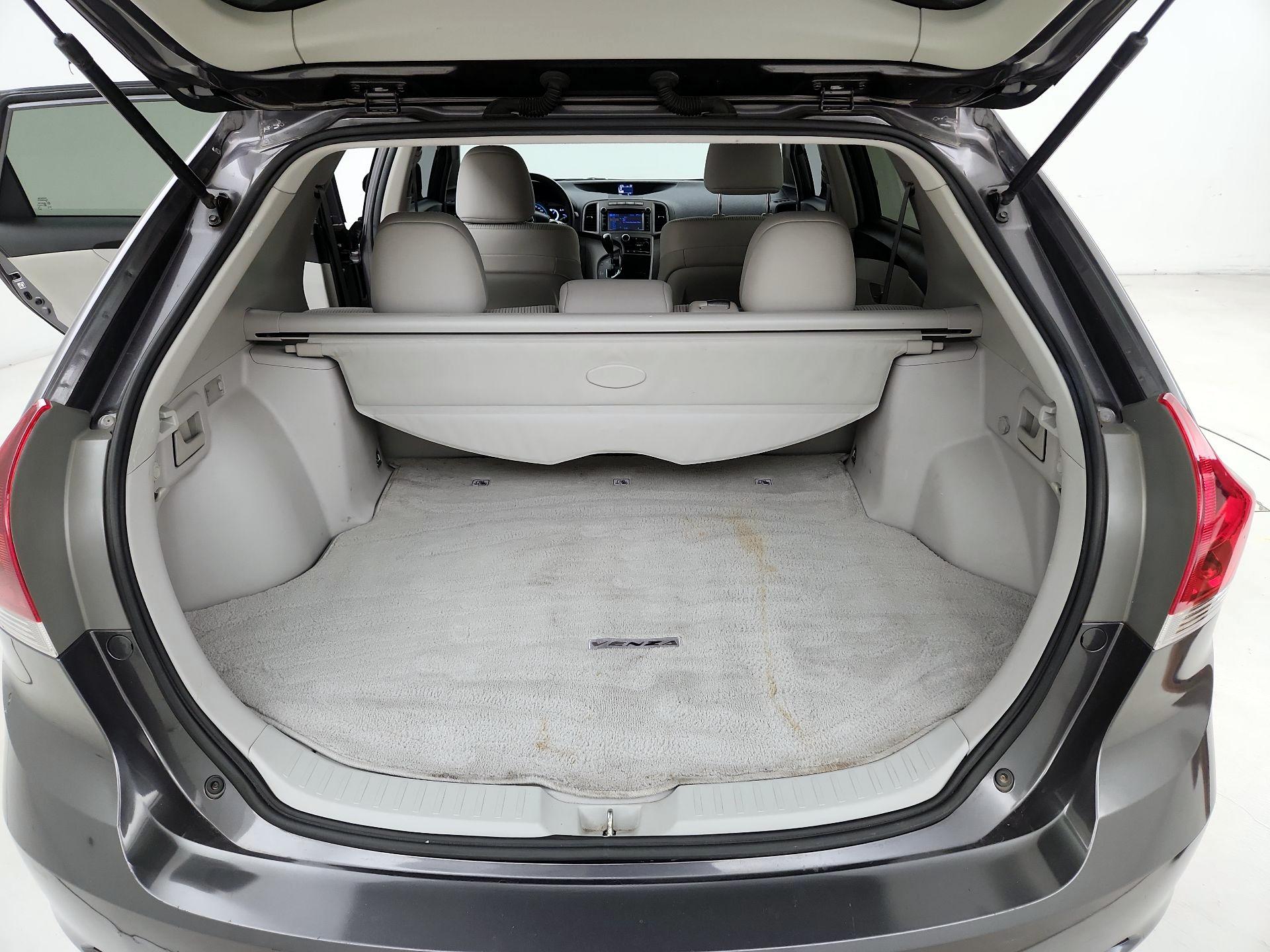 Thumbnail: 2014 Toyota Venza - 18
