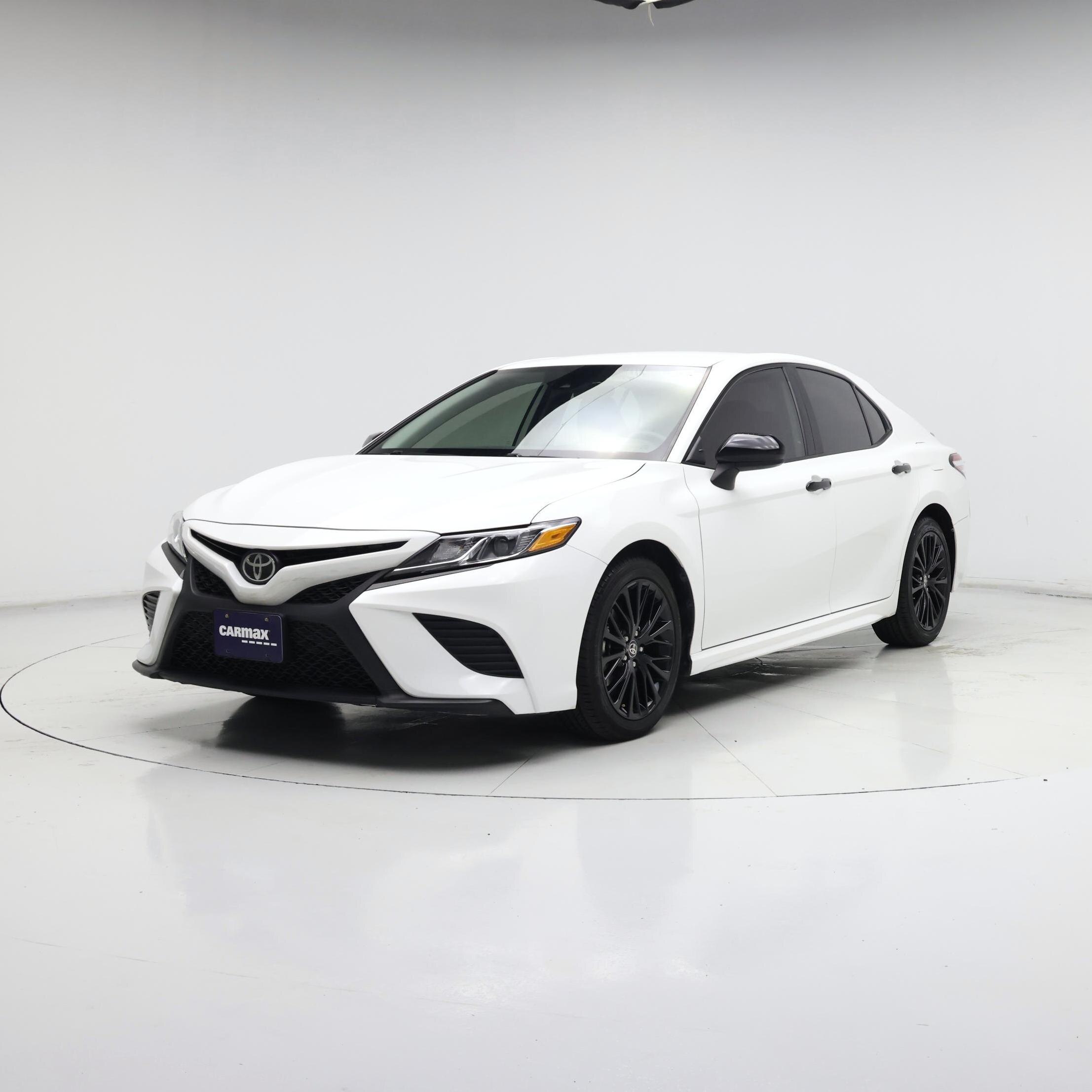 Thumbnail: 2020 Toyota Camry - 4