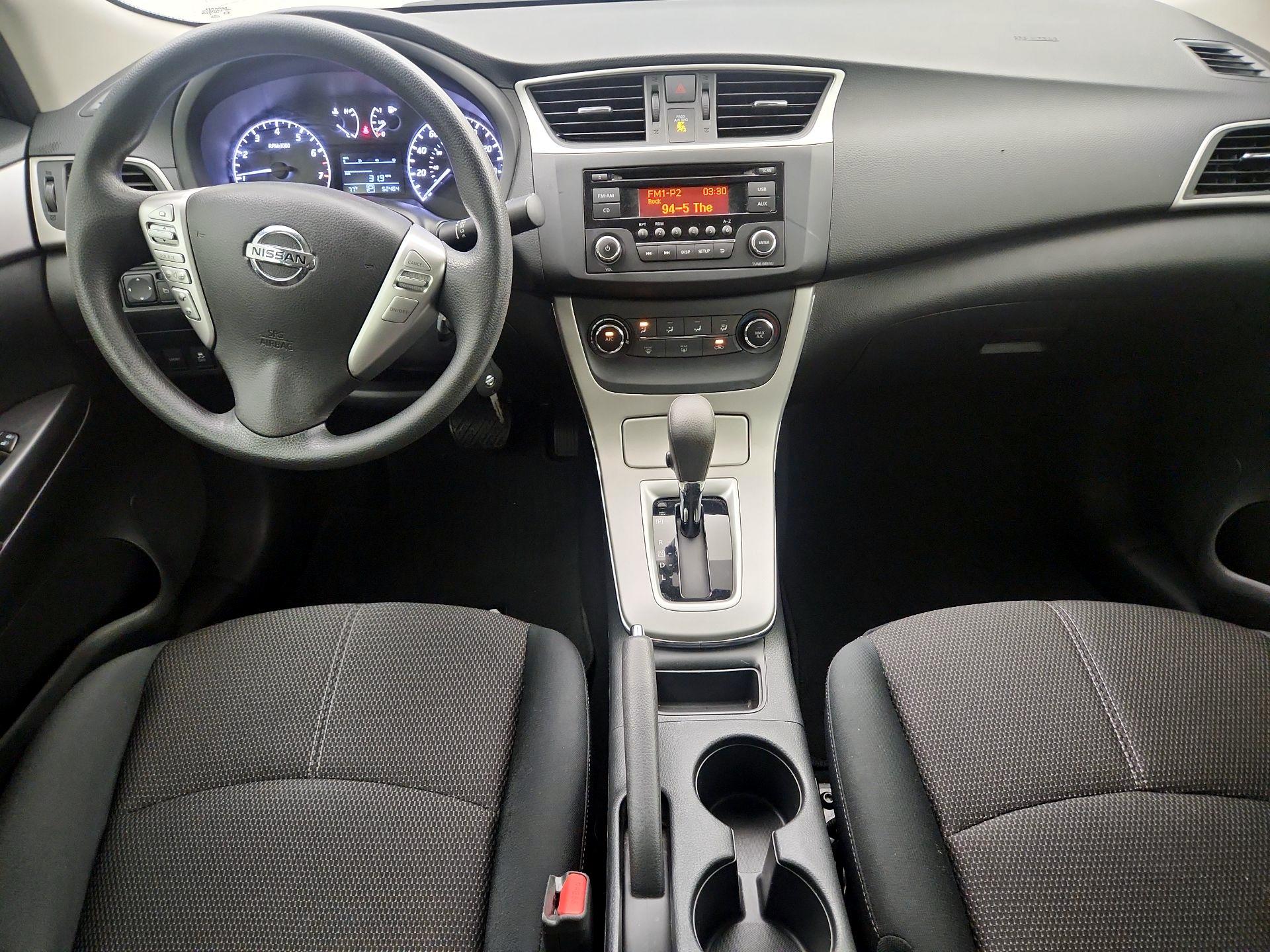 Thumbnail: 2015 Nissan Sentra - 9