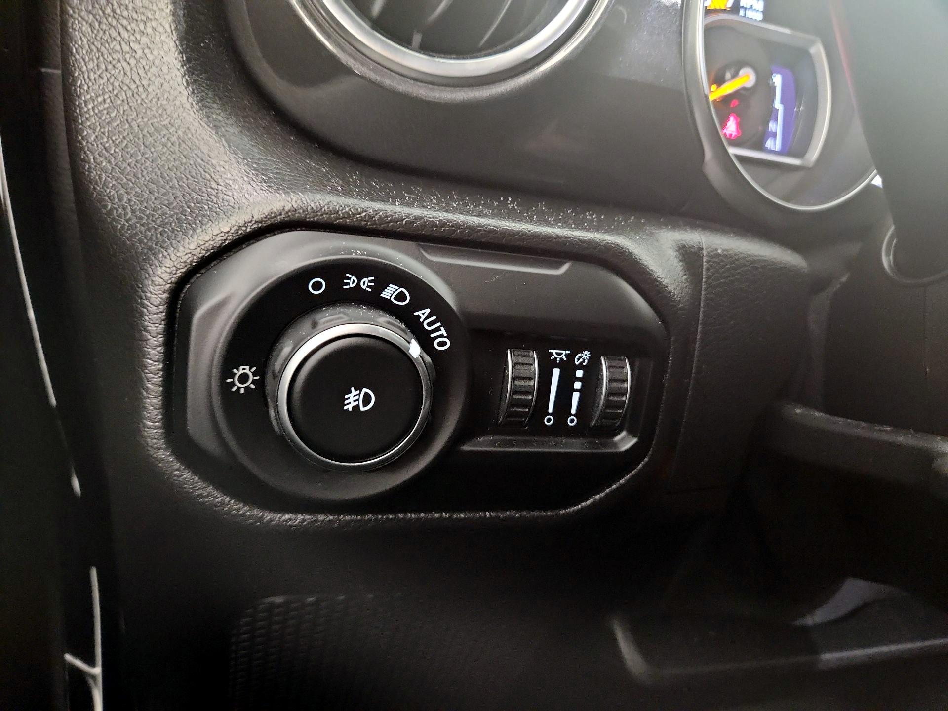 Thumbnail: 2021 Jeep Wrangler - 13