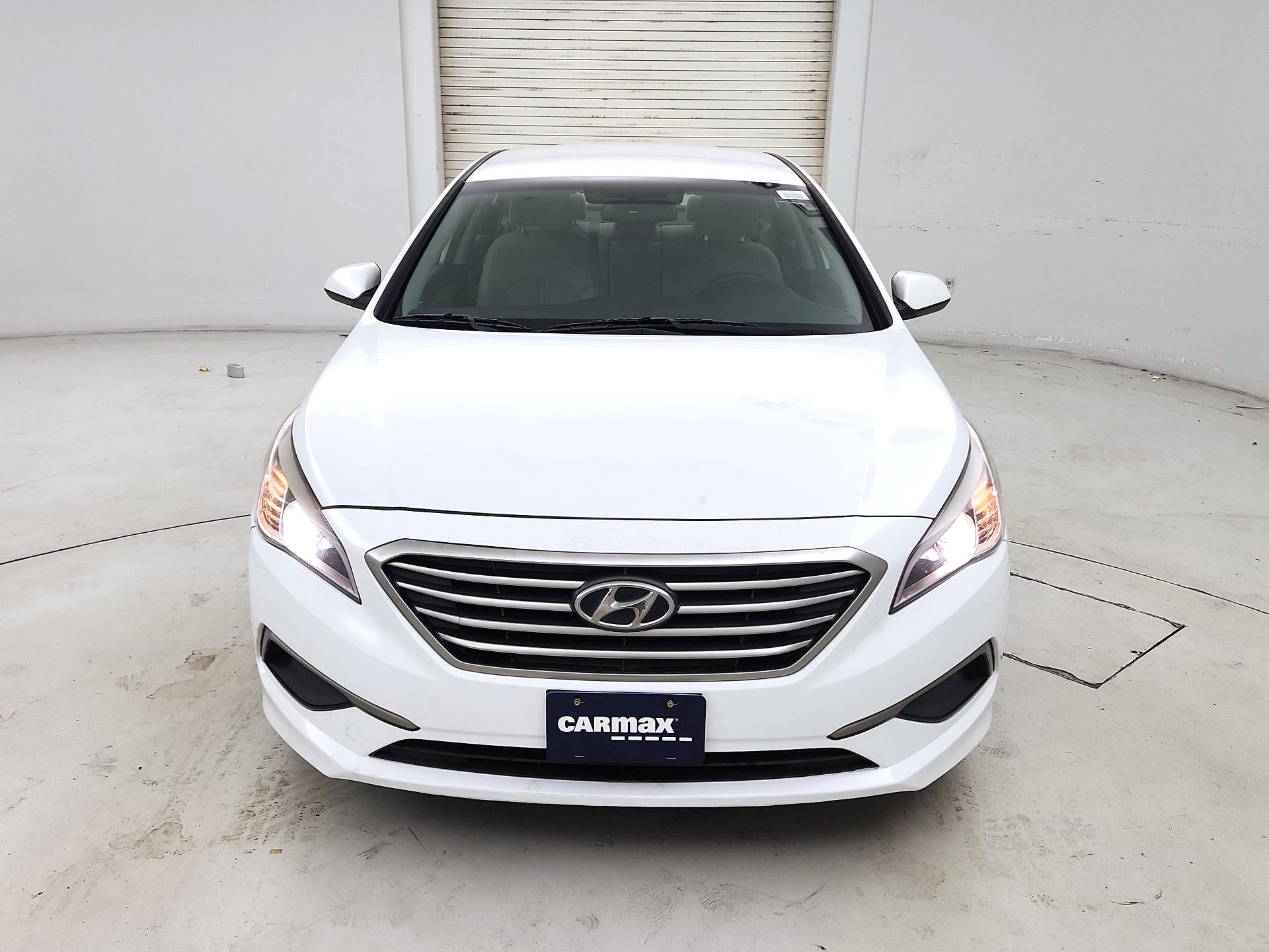 Thumbnail: 2016 Hyundai Sonata - 2