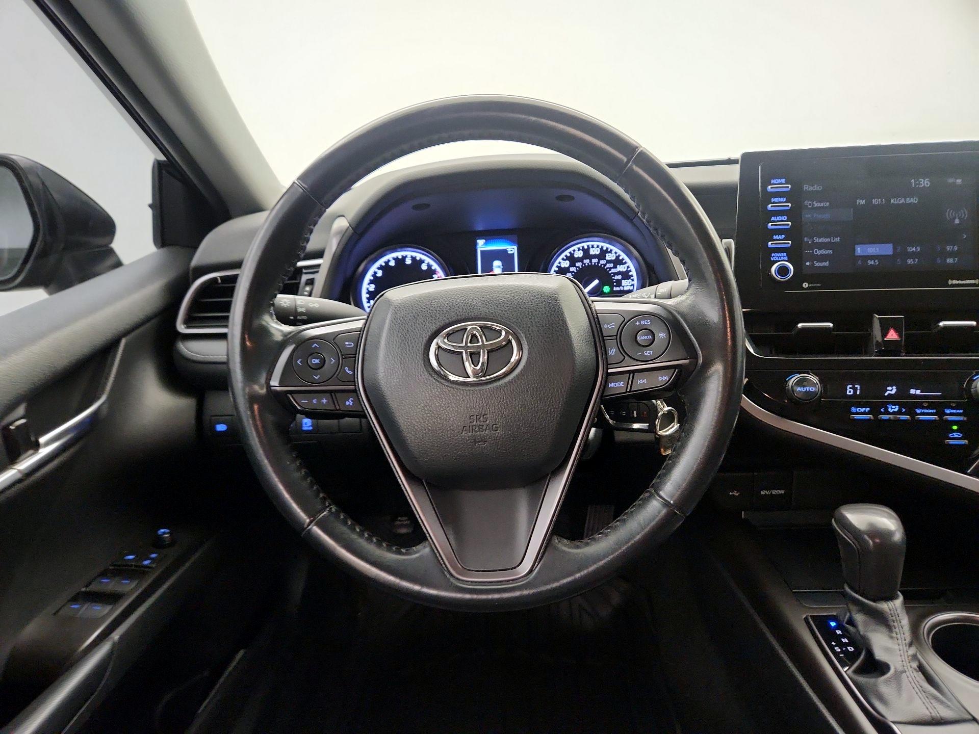 Thumbnail: 2021 Toyota Camry - 10