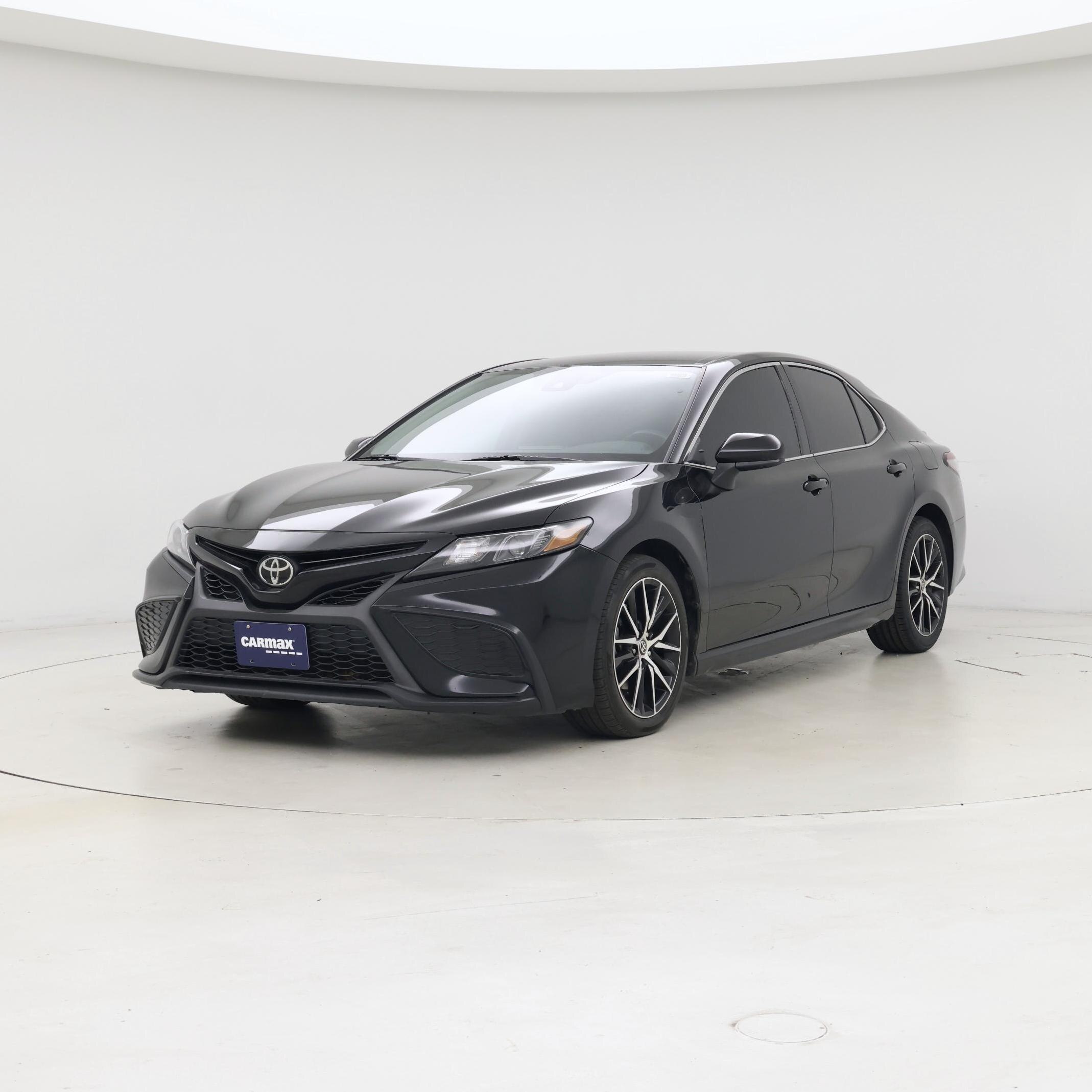 Thumbnail: 2021 Toyota Camry - 4