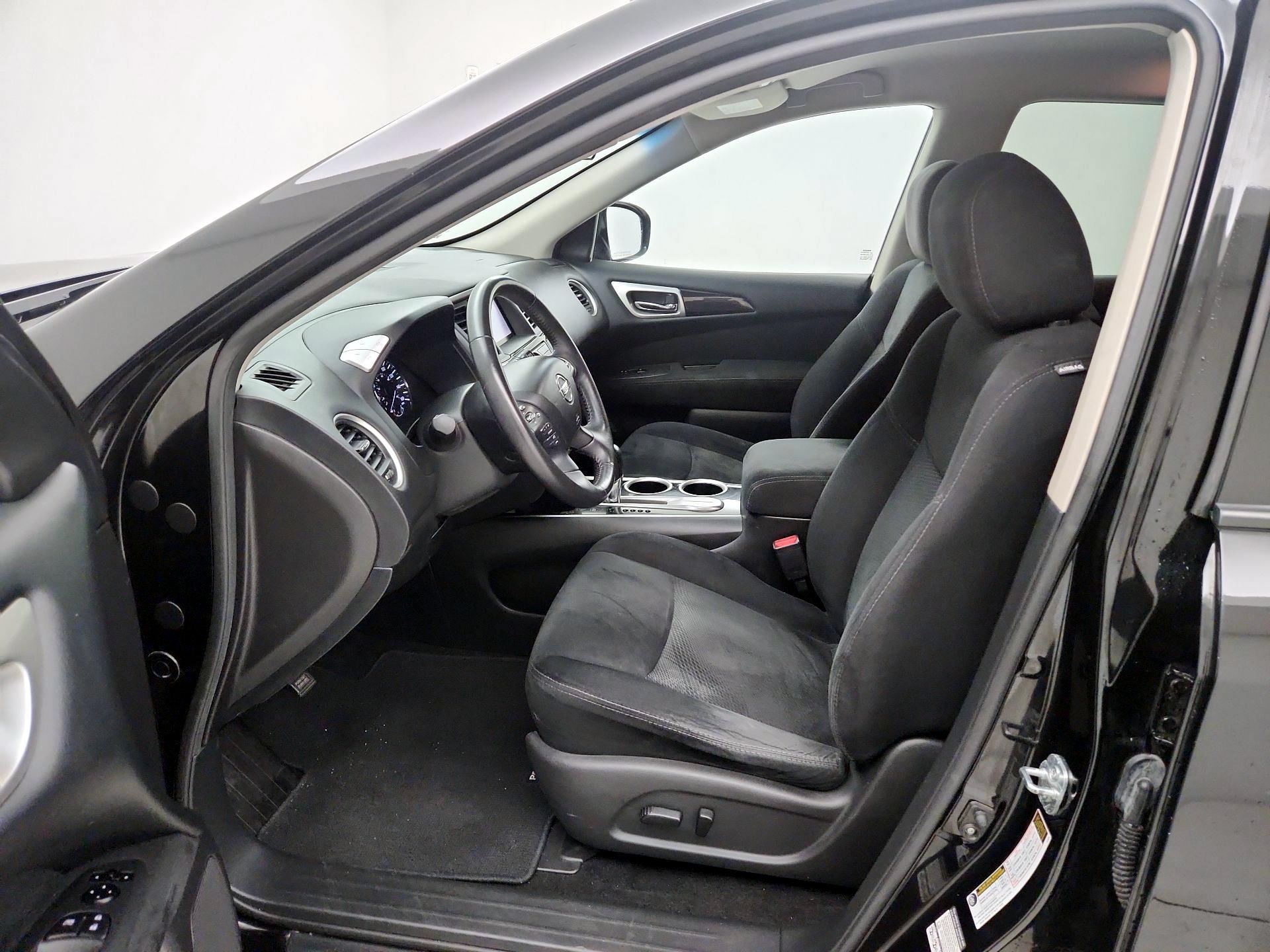 Thumbnail: 2014 Nissan Pathfinder - 11