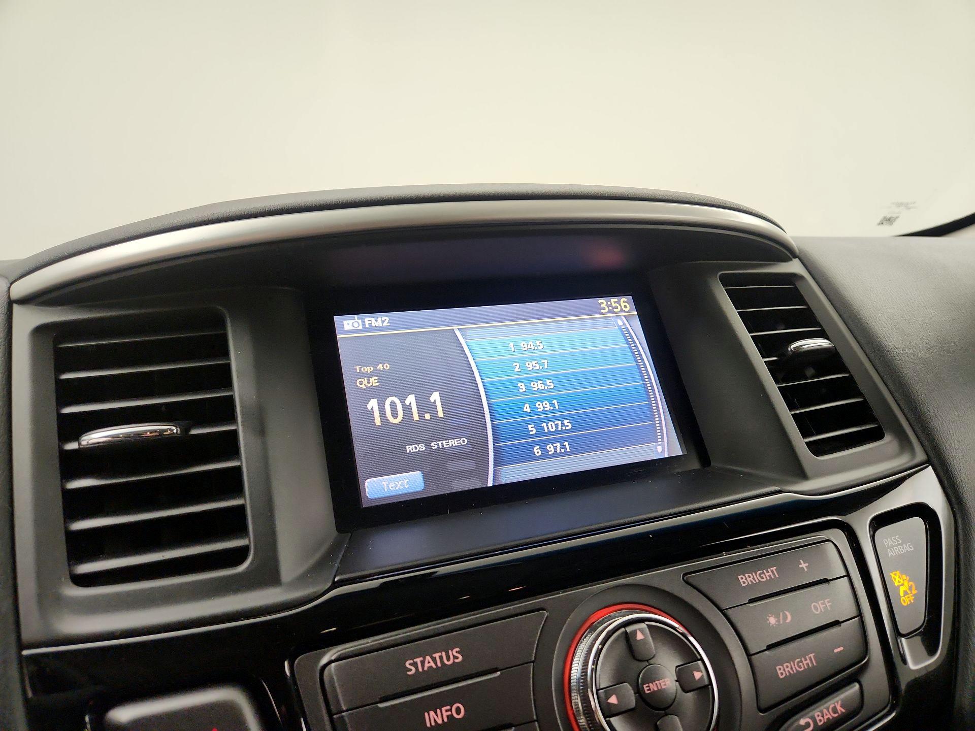 Thumbnail: 2014 Nissan Pathfinder - 13