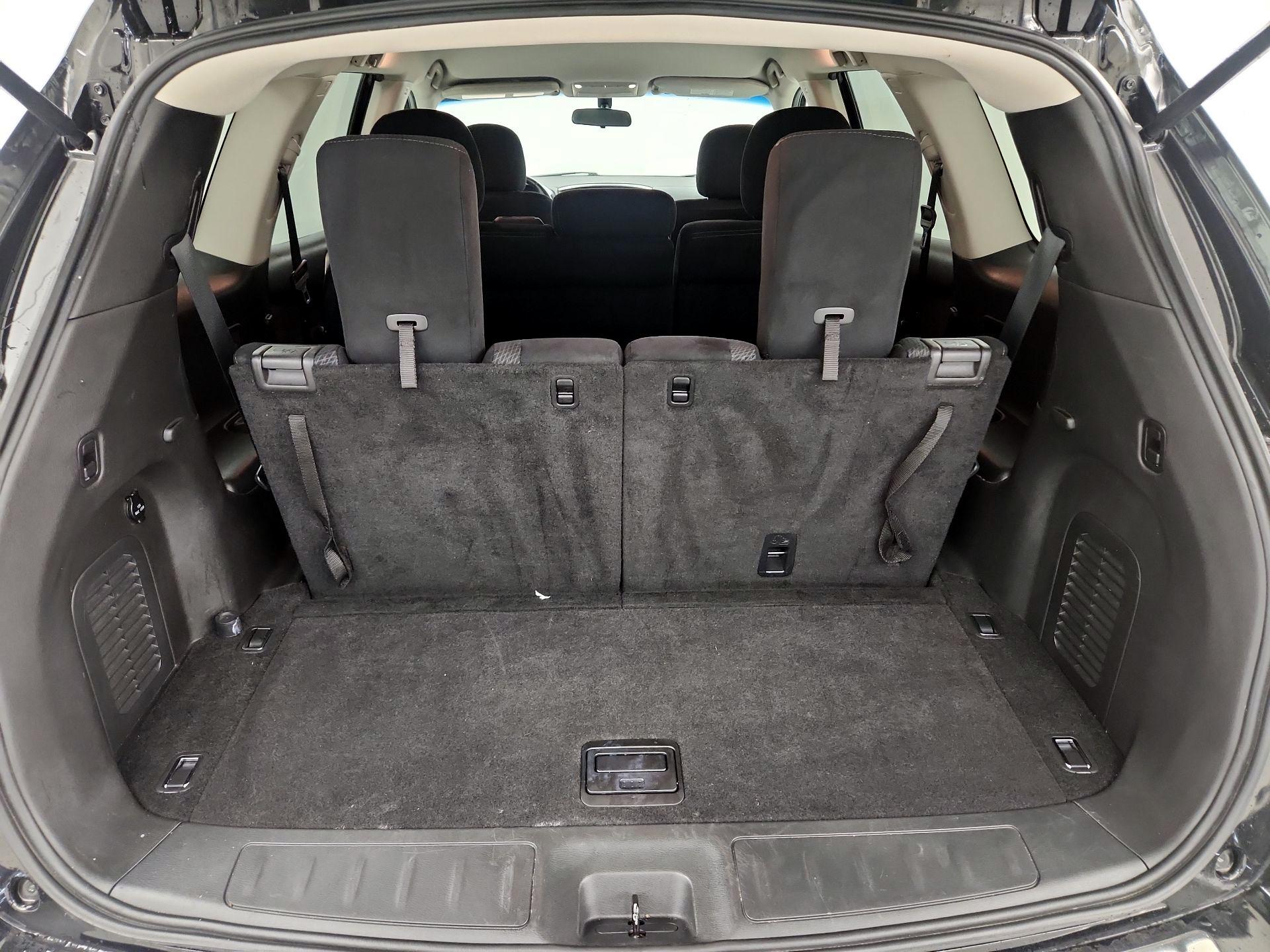 Thumbnail: 2014 Nissan Pathfinder - 16