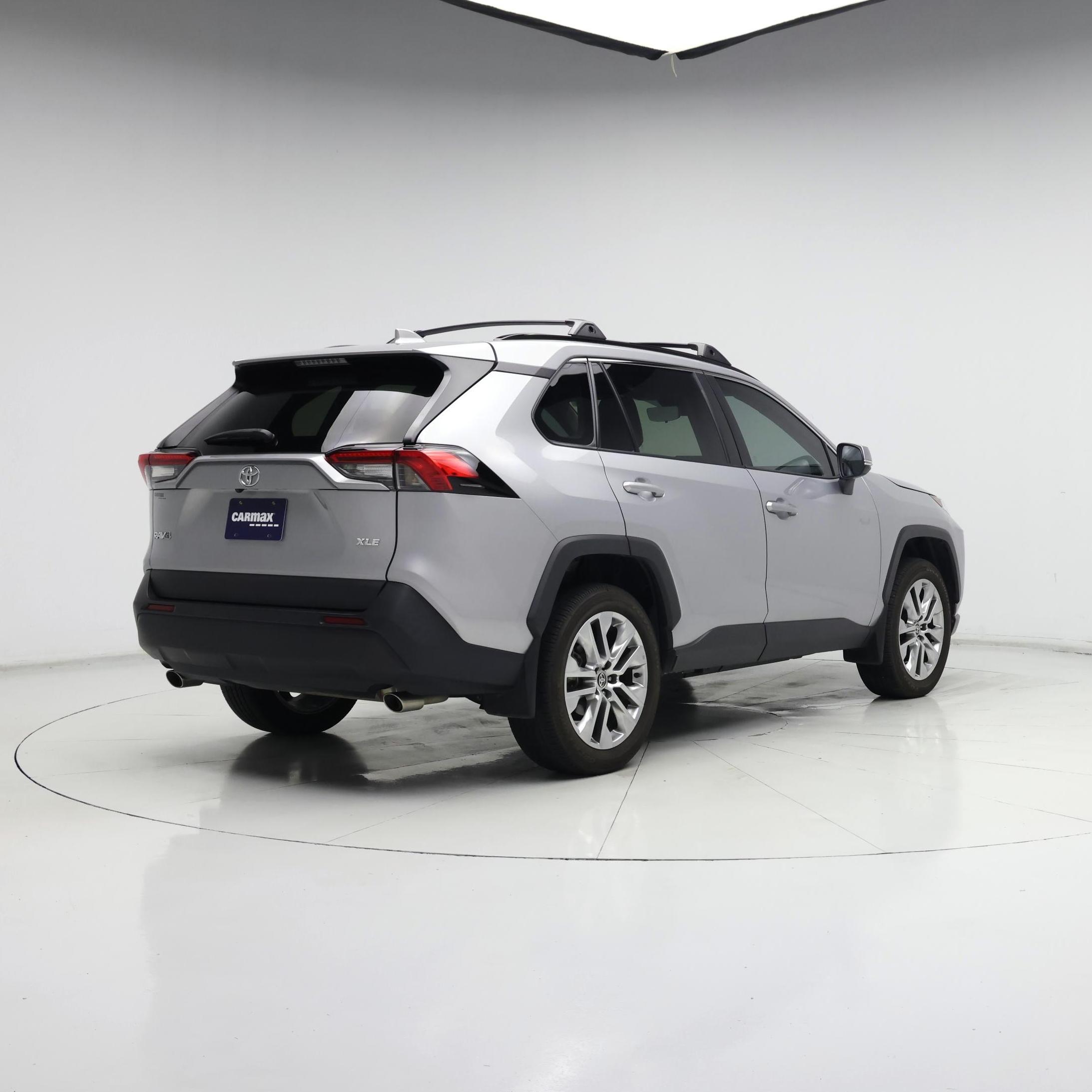Thumbnail: 2023 Toyota RAV4 - 8