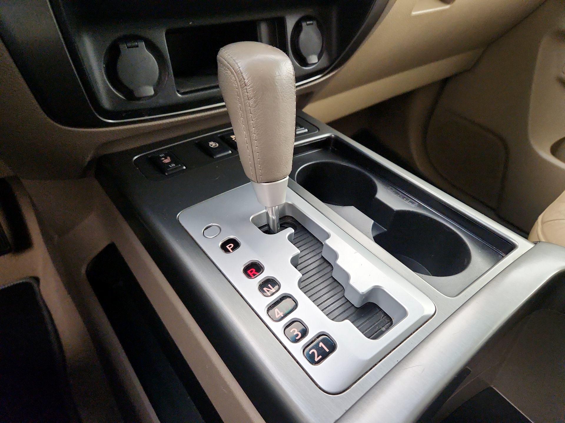 Thumbnail: 2014 Nissan Armada - 15