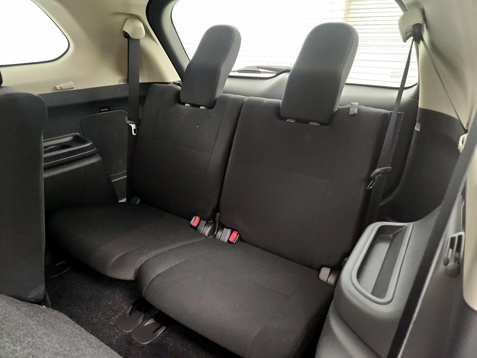 Thumbnail: 2017 Mitsubishi Outlander - 19