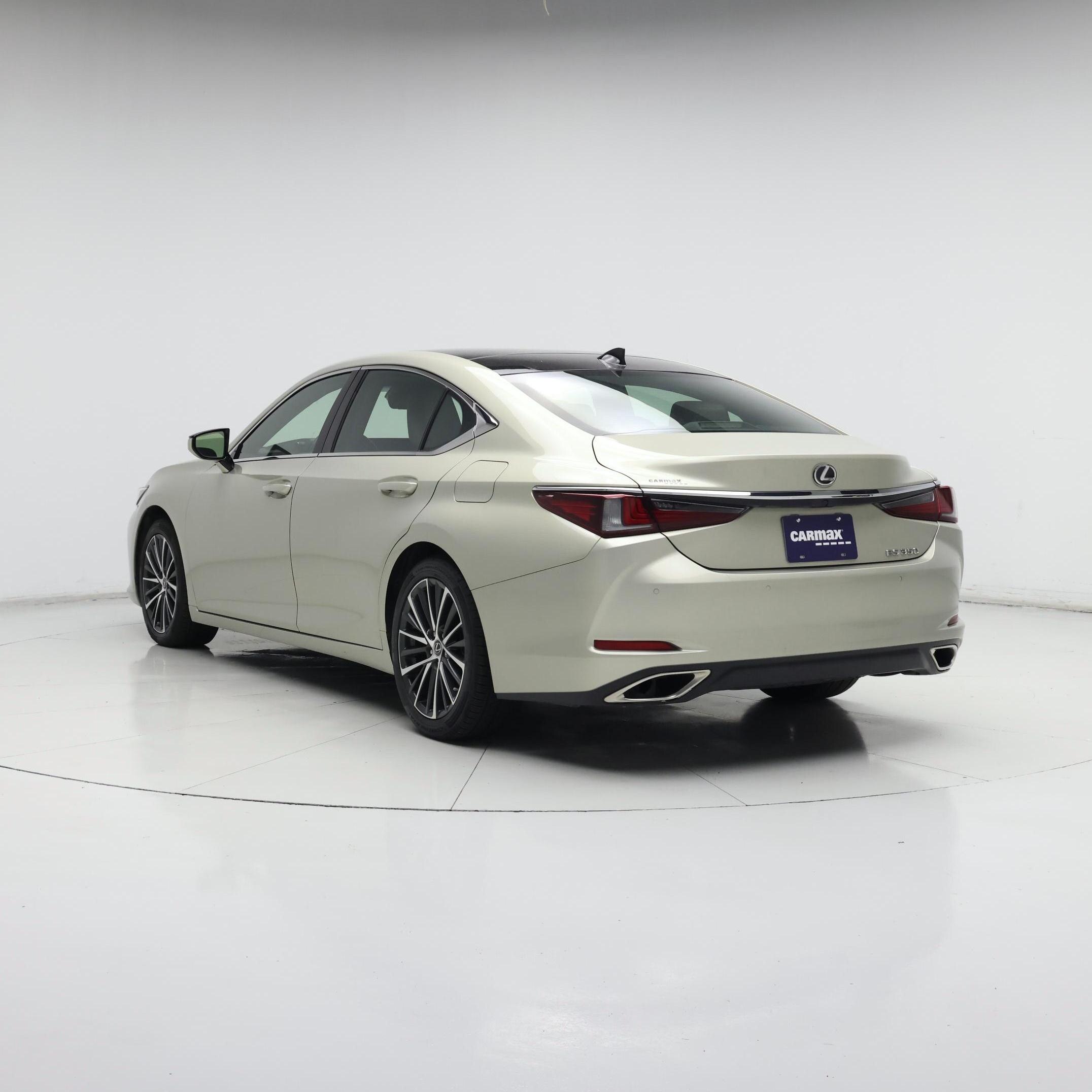 Thumbnail: 2023 Lexus ES - 2