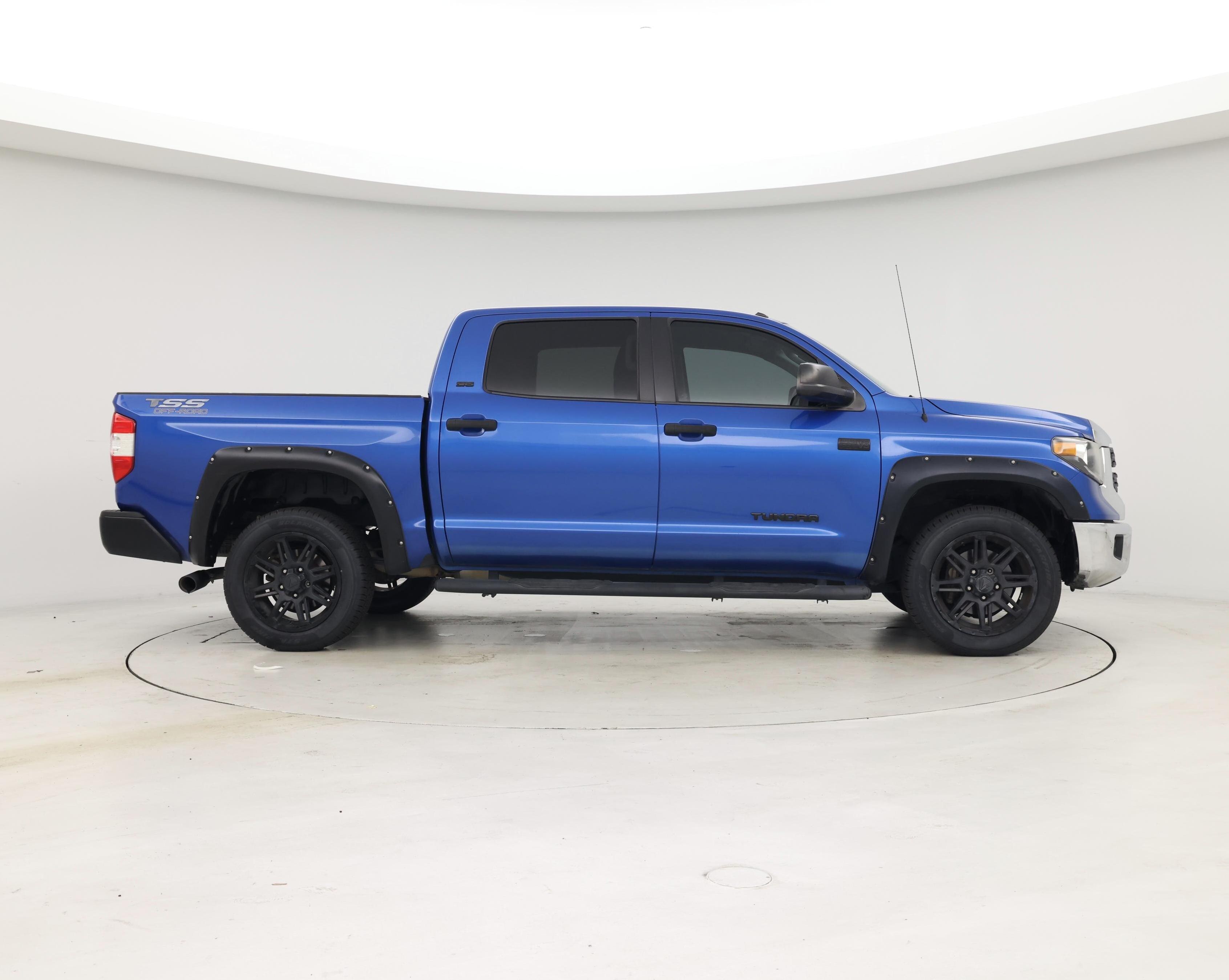 Thumbnail: 2018 Toyota Tundra - 7