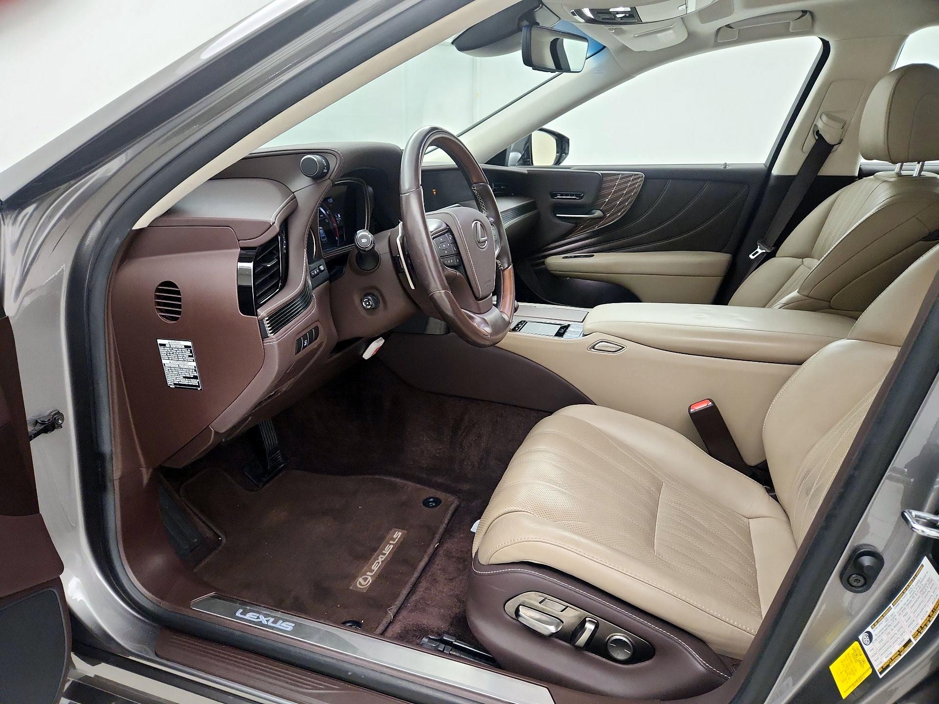 Thumbnail: 2019 Lexus LS - 11