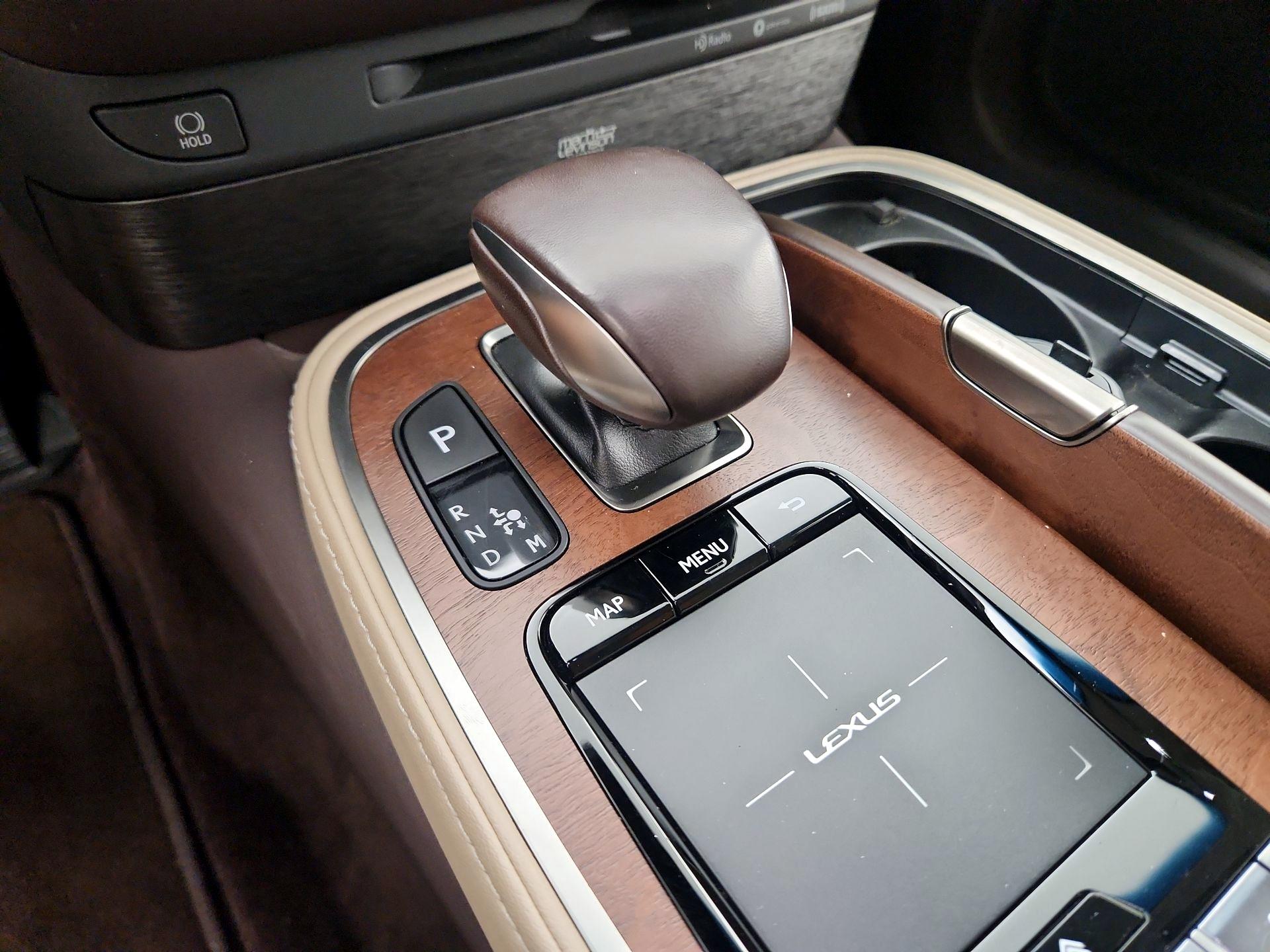 Thumbnail: 2019 Lexus LS - 15