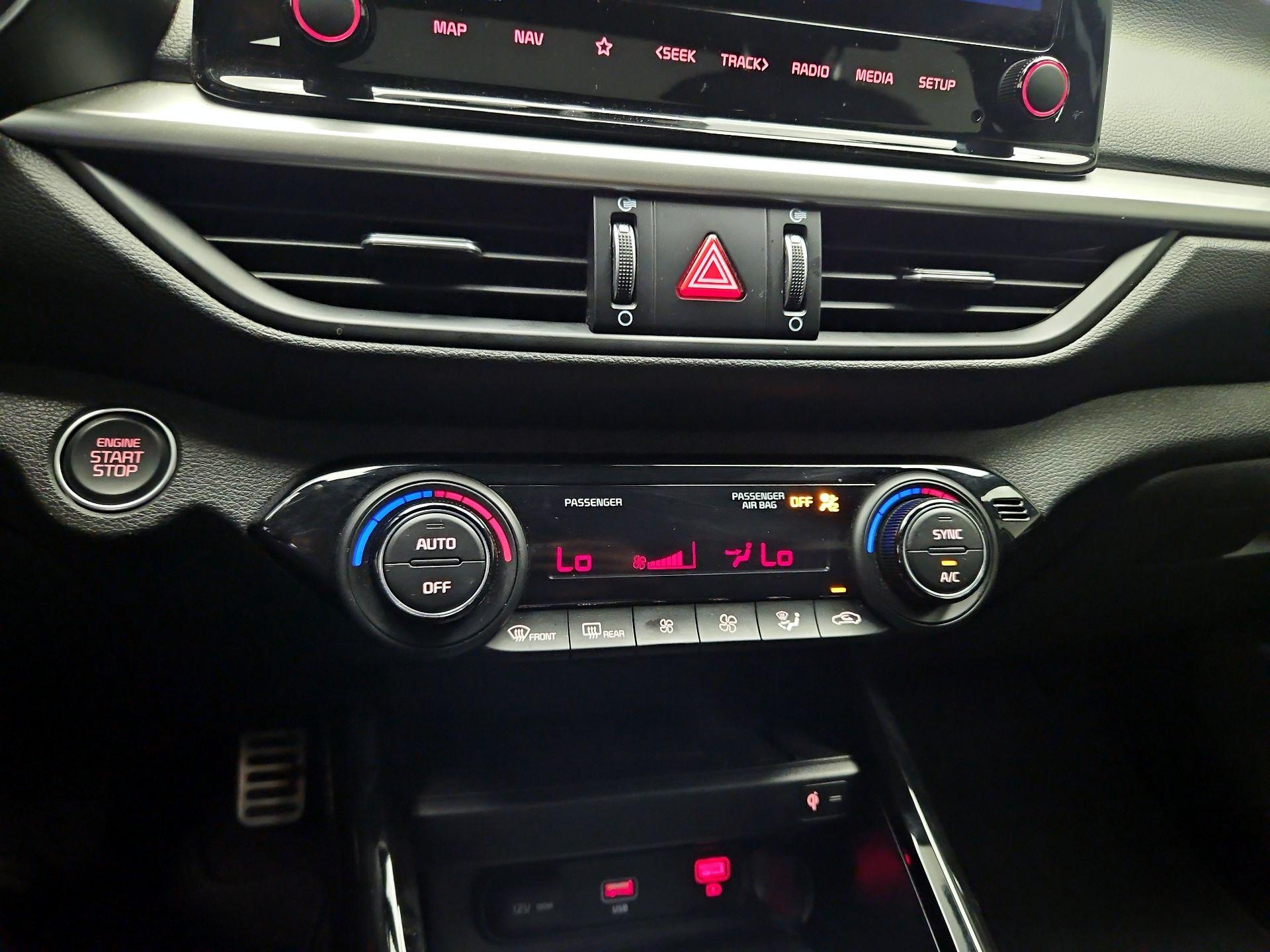 Thumbnail: 2023 Kia Forte - 15
