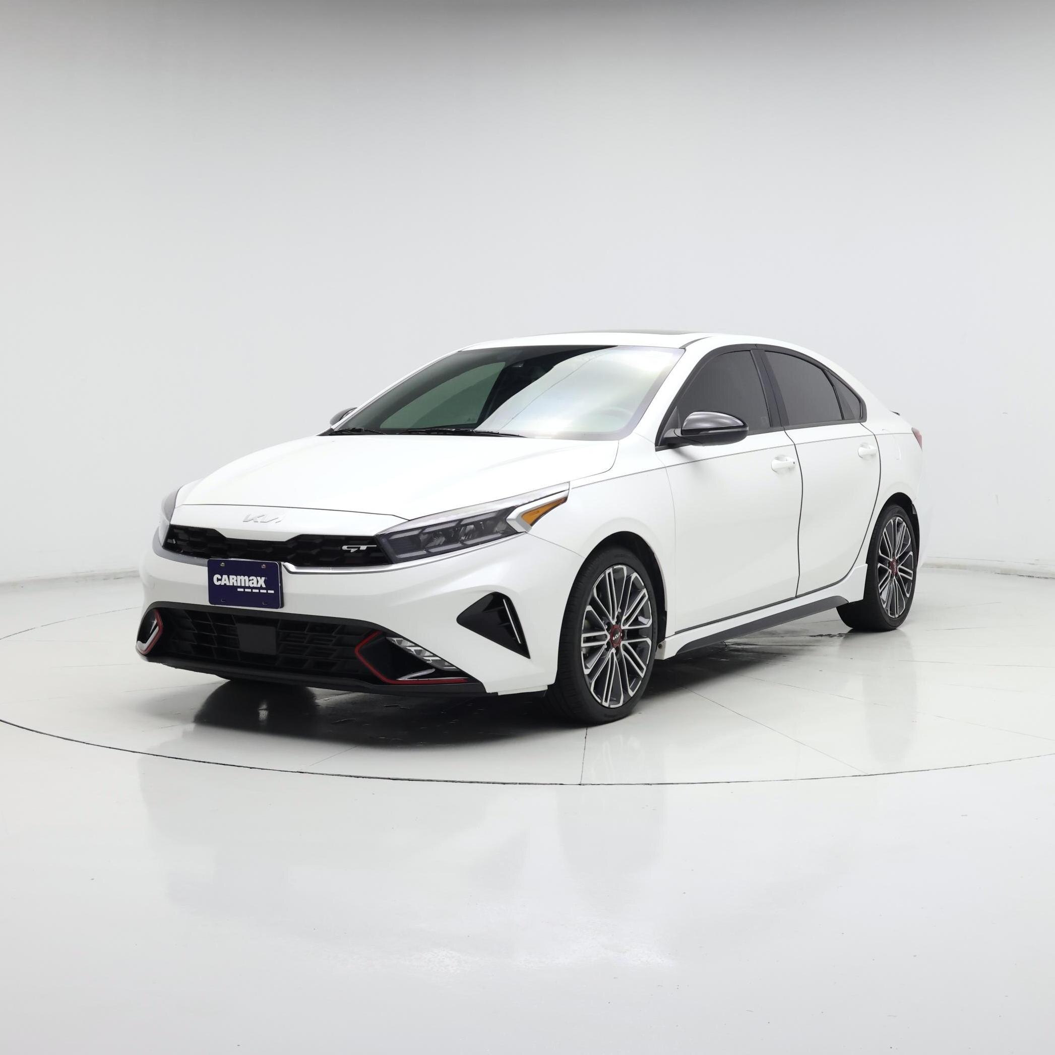 Thumbnail: 2023 Kia Forte - 4
