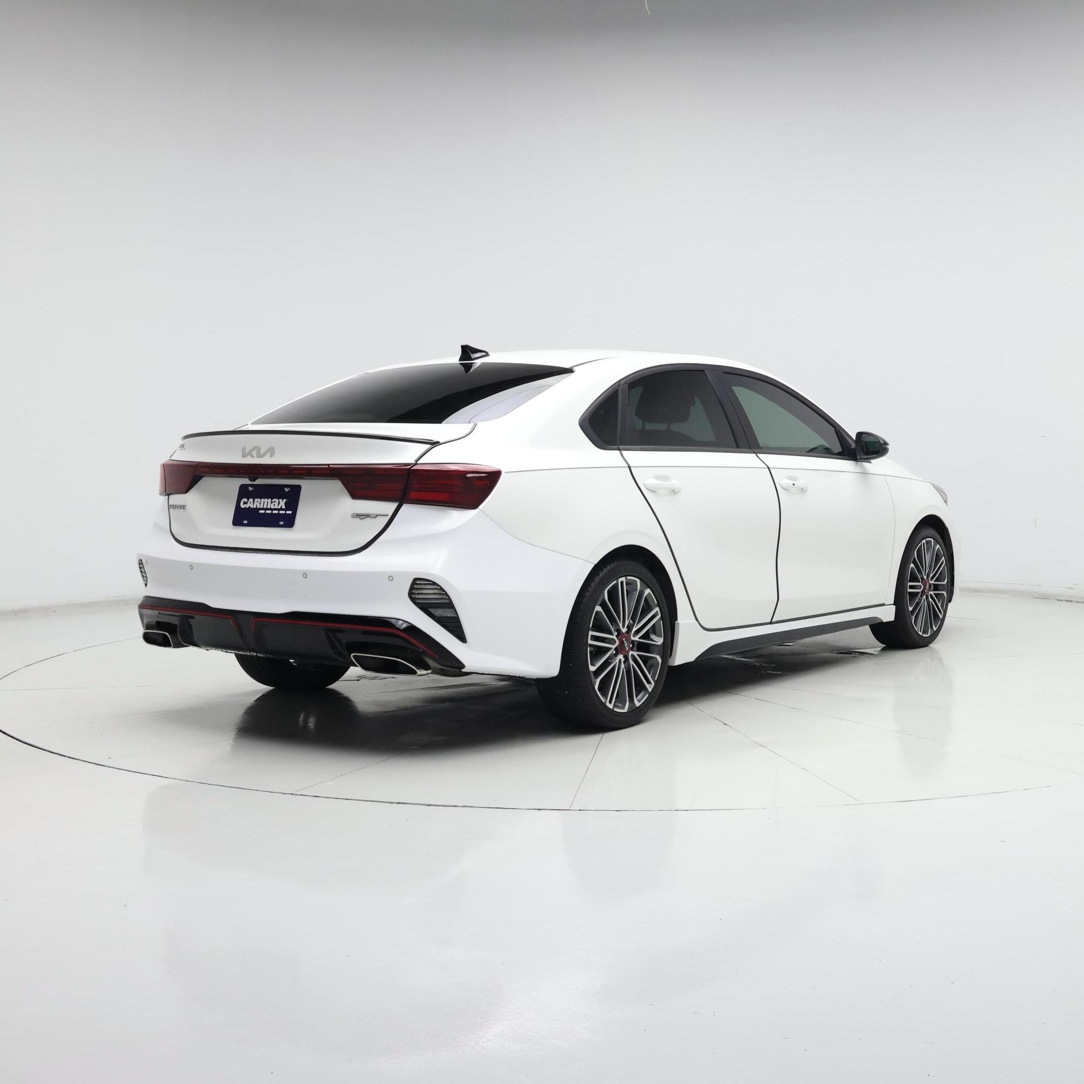 Thumbnail: 2023 Kia Forte - 8
