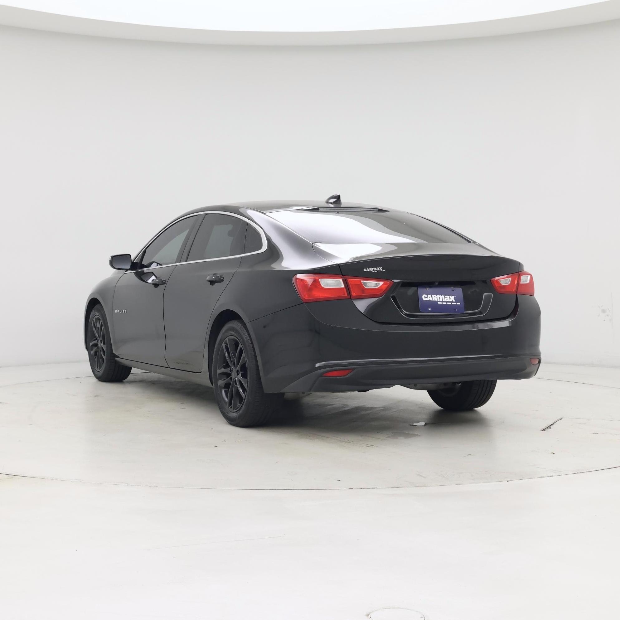 Thumbnail: 2018 Chevrolet Malibu - 2