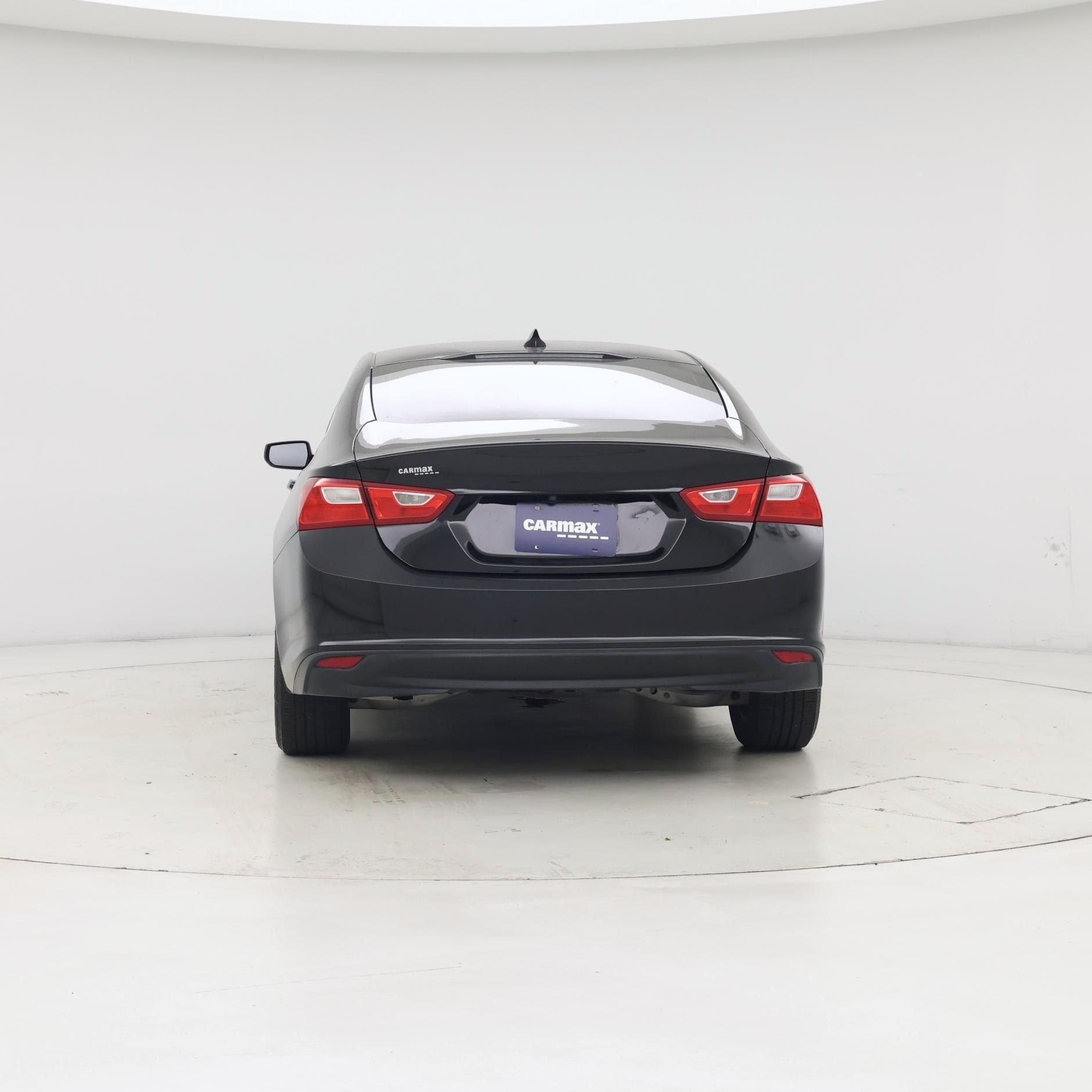 Thumbnail: 2018 Chevrolet Malibu - 6