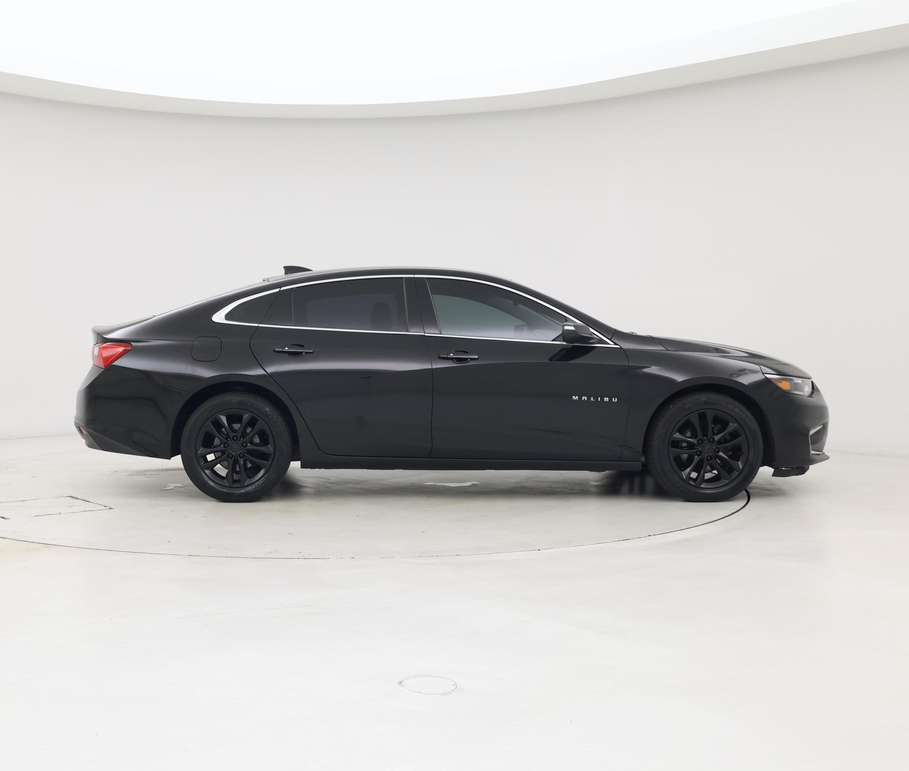 Thumbnail: 2018 Chevrolet Malibu - 7