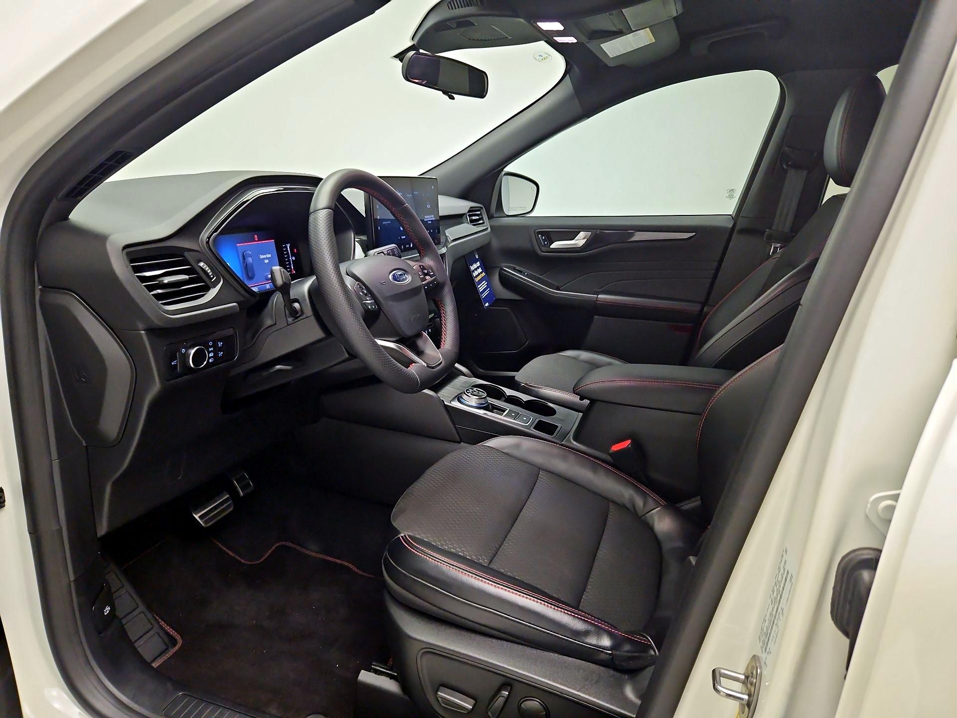 Thumbnail: 2023 Ford Escape - 11