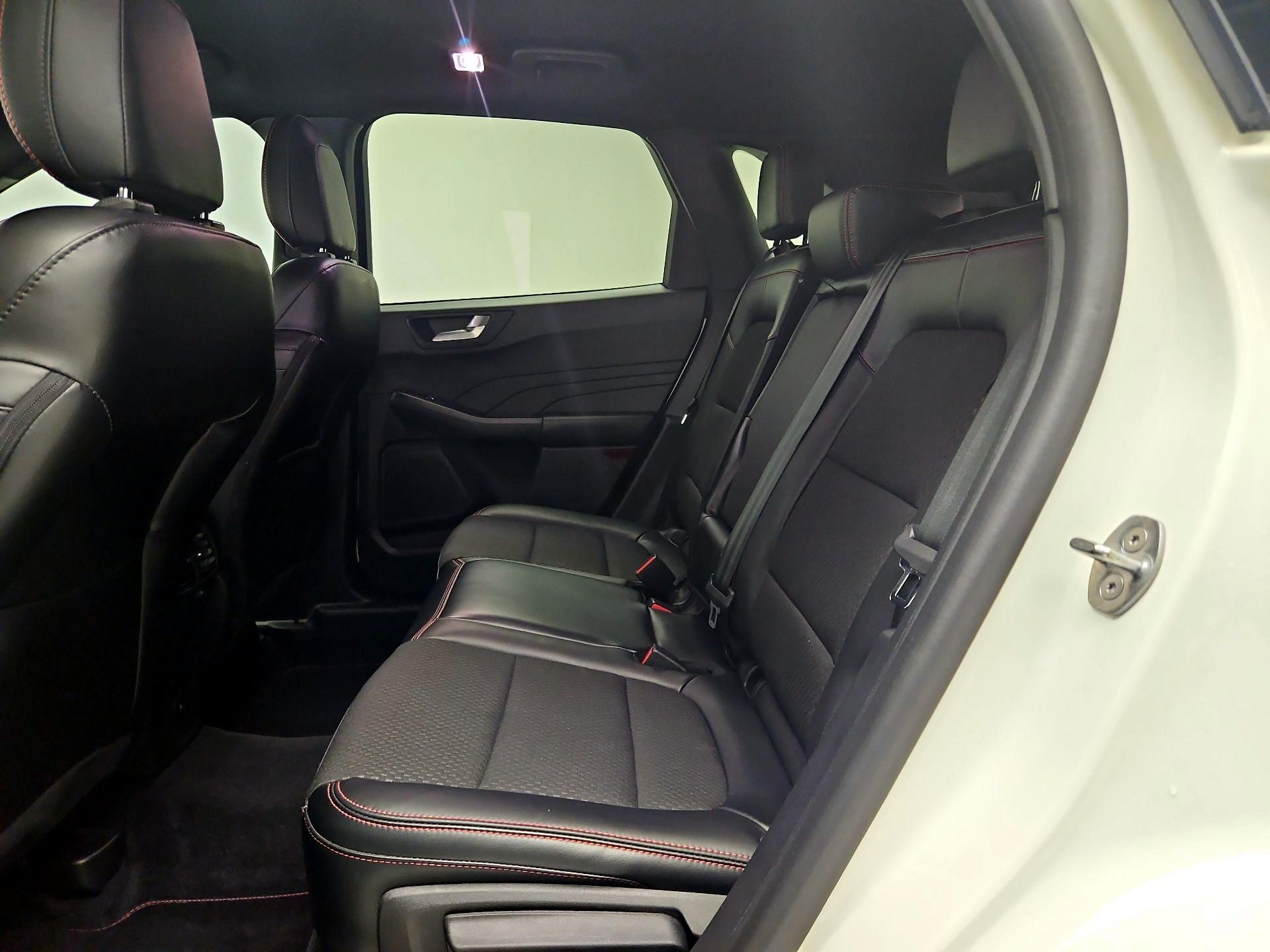 Thumbnail: 2023 Ford Escape - 20