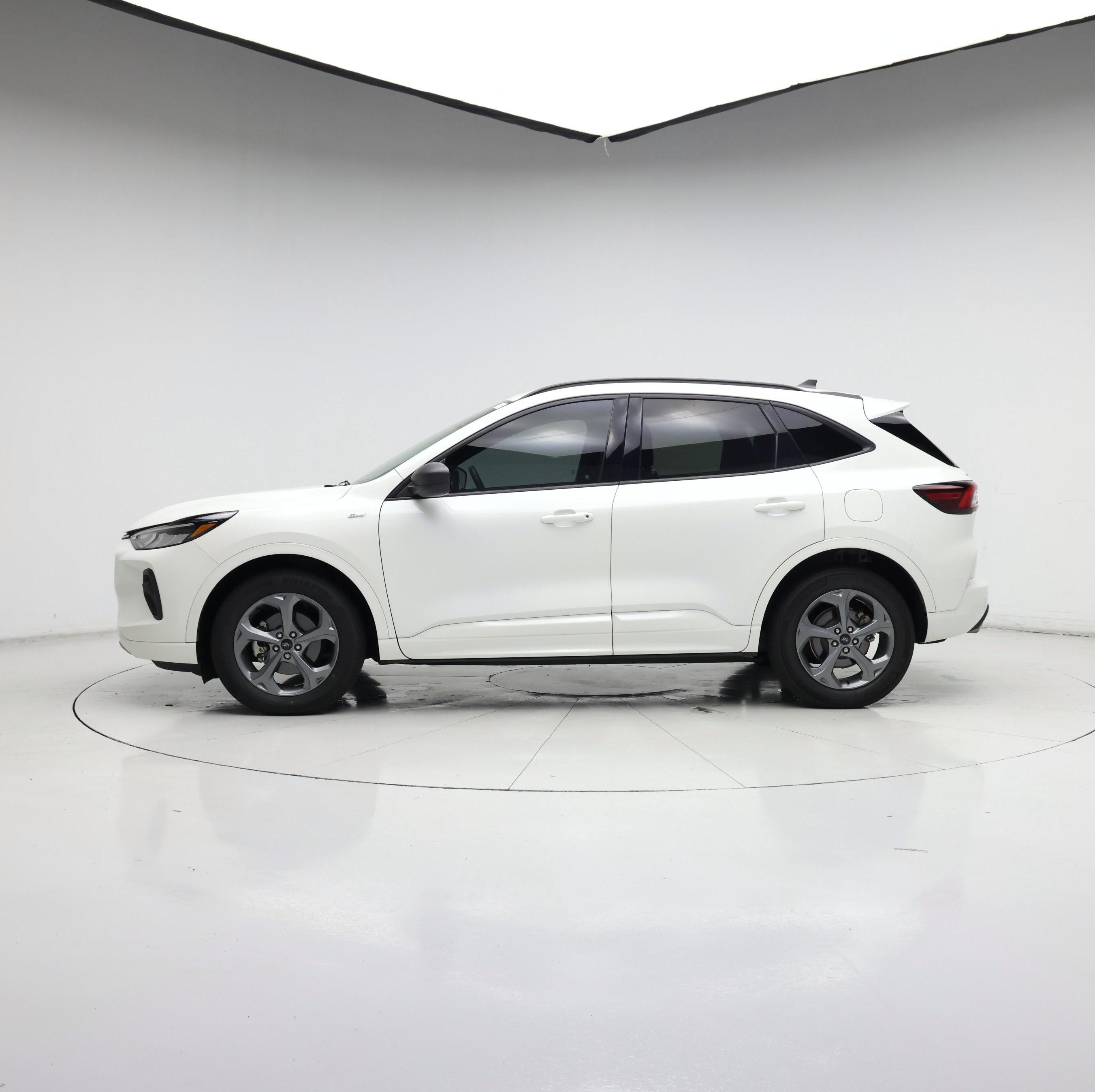 Thumbnail: 2023 Ford Escape - 3