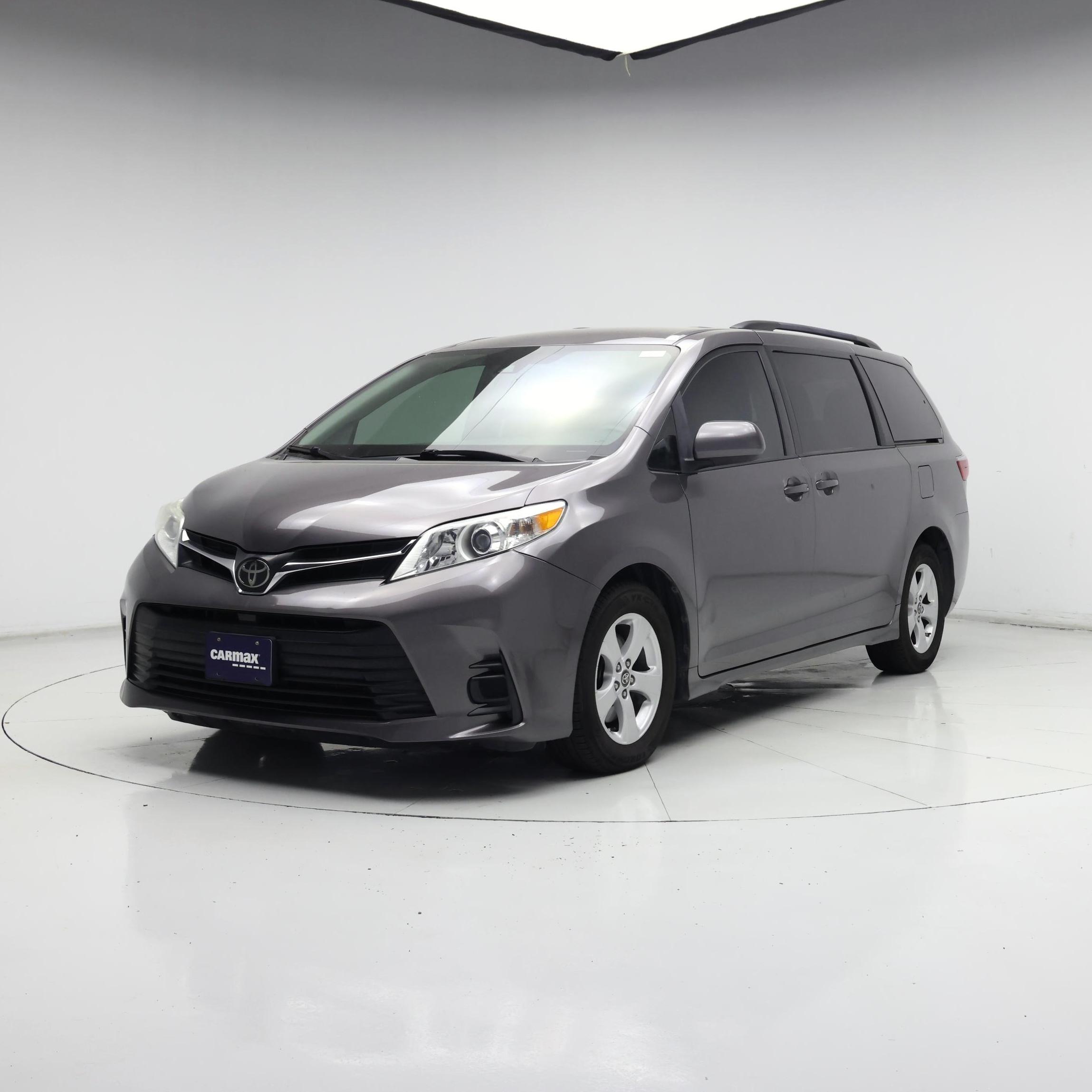 Thumbnail: 2020 Toyota Sienna - 4