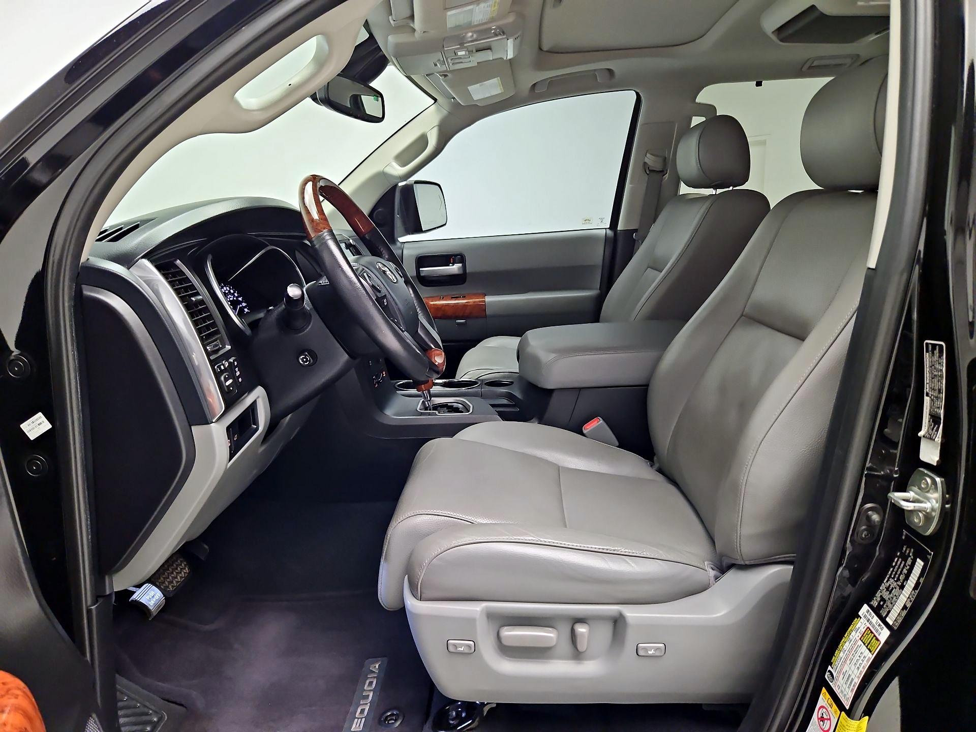 Thumbnail: 2020 Toyota Sequoia - 11