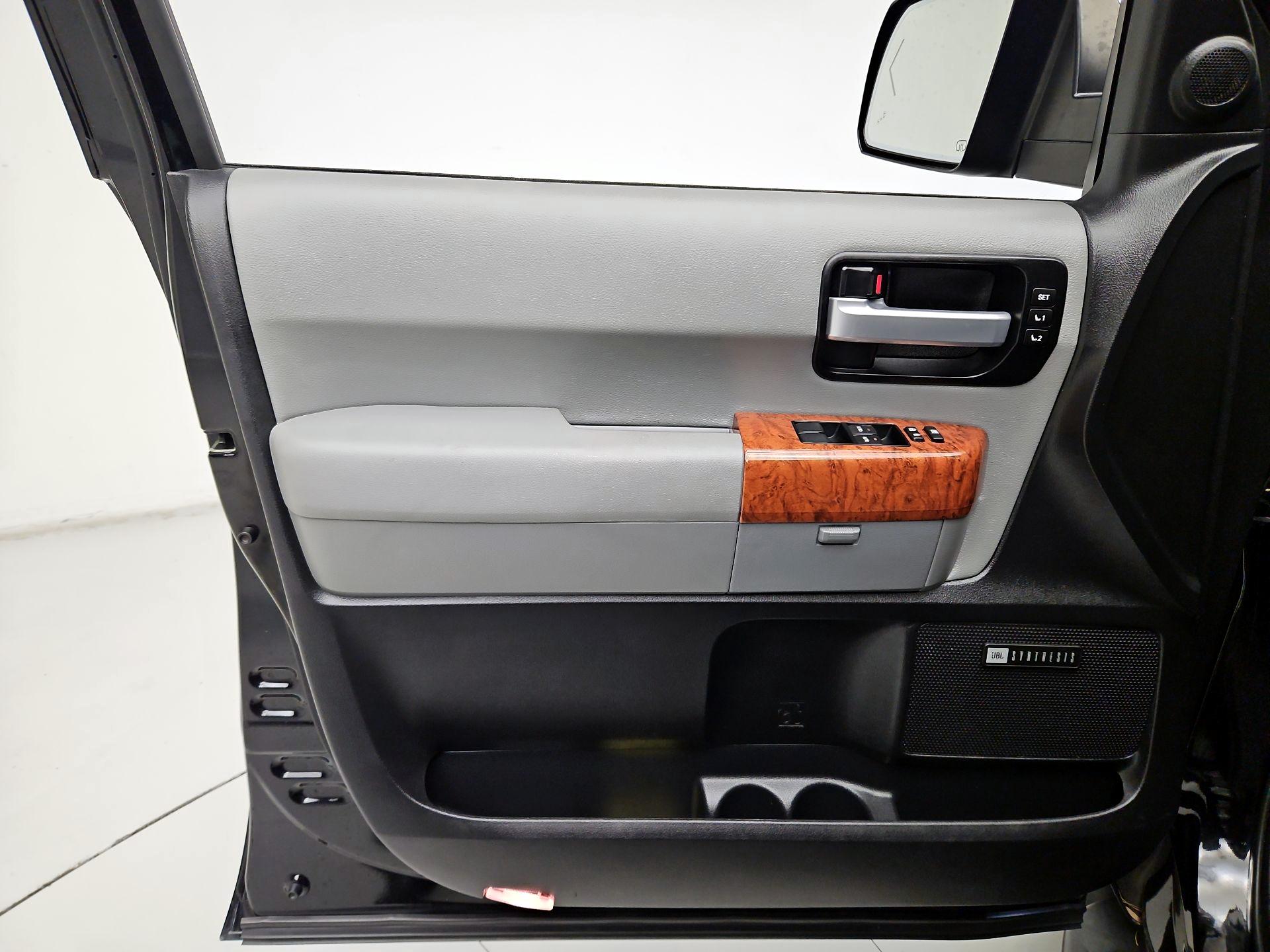 Thumbnail: 2020 Toyota Sequoia - 12