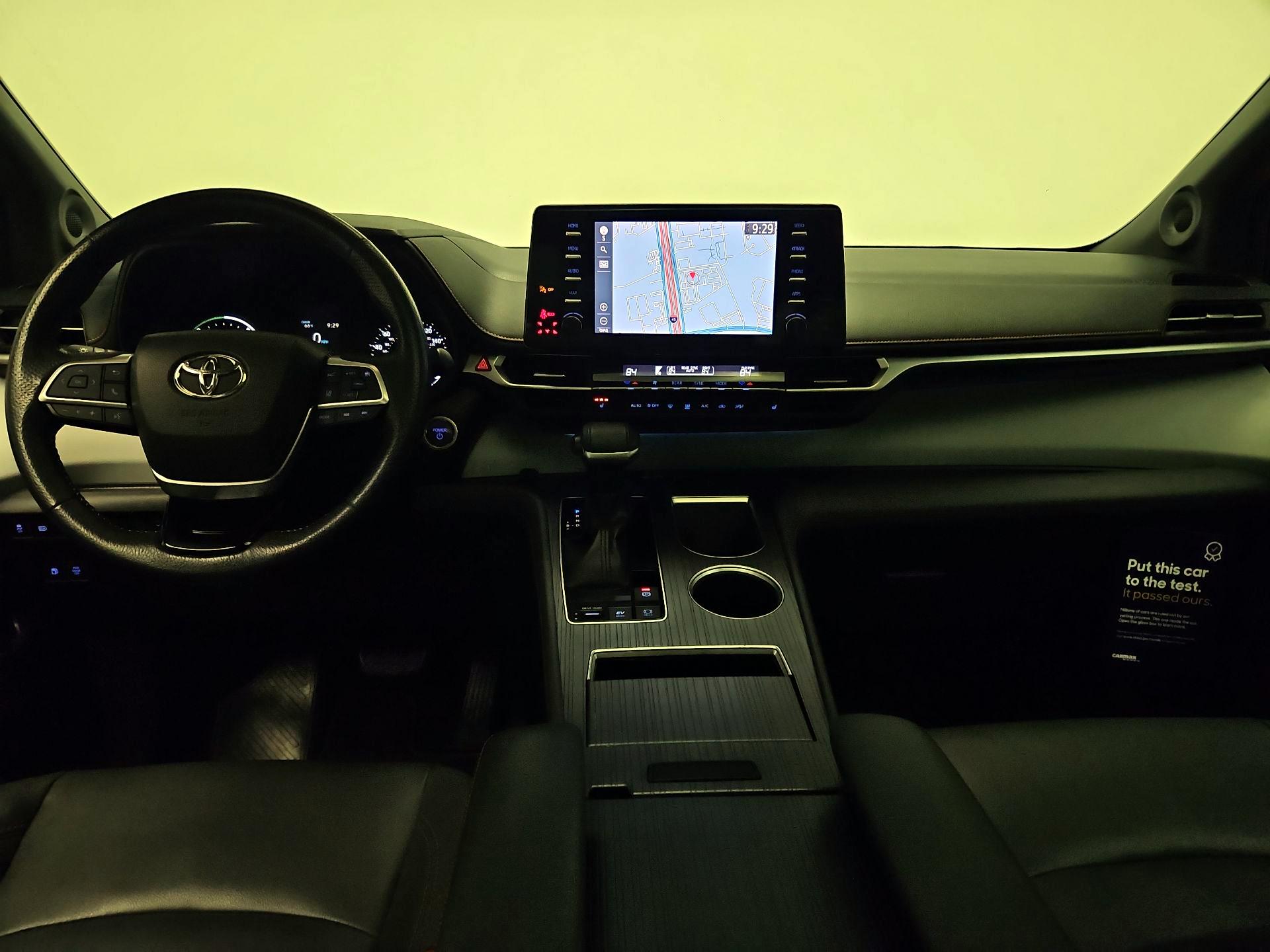 Thumbnail: 2022 Toyota Sienna - 9