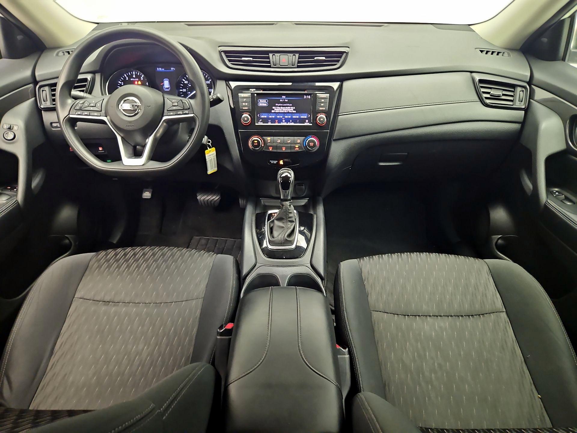 Thumbnail: 2020 Nissan Rogue - 9