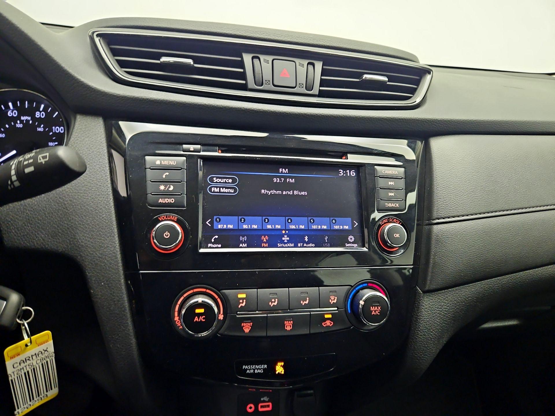 Thumbnail: 2020 Nissan Rogue - 14